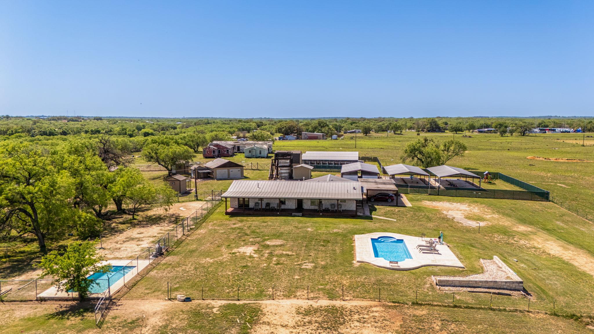 5800 Curran Dr Property Photo 8