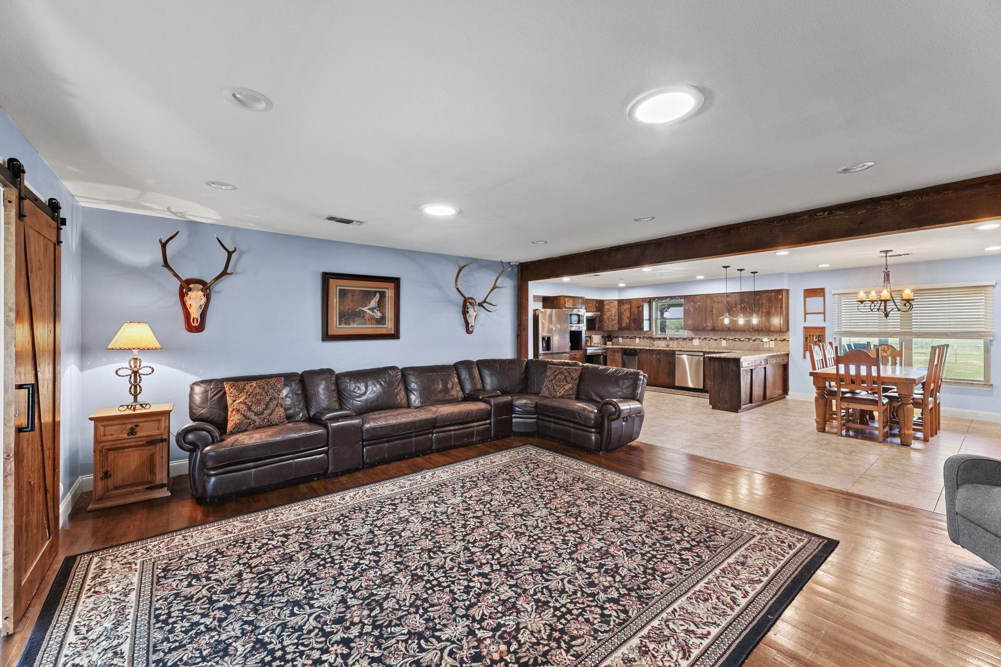 5800 Curran Dr Property Photo 21