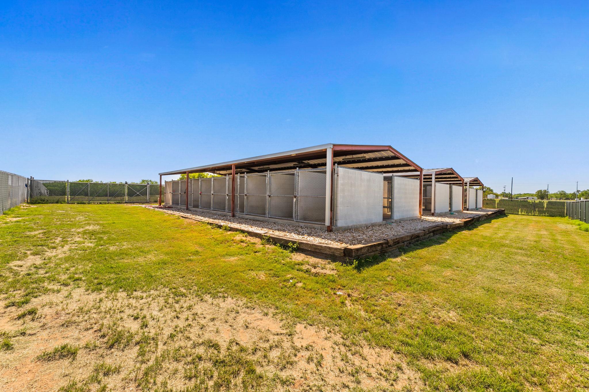 5800 Curran Dr Property Photo 37