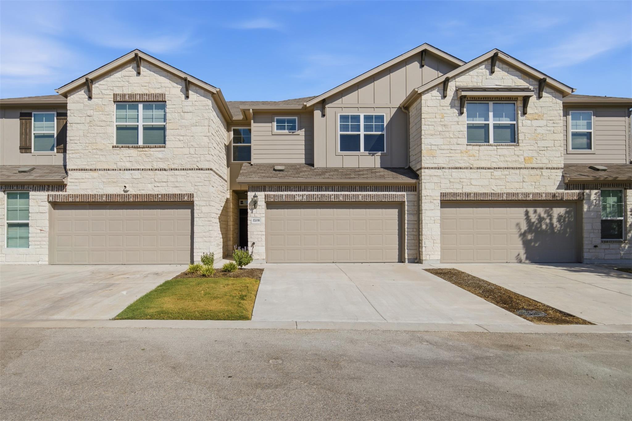 17203 Mayfly Dr #B Property Photo 1
