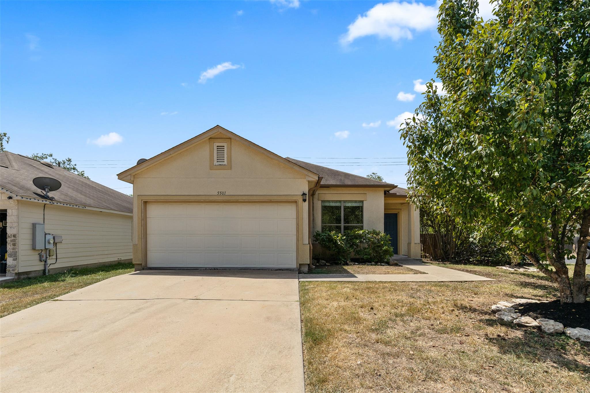 5501 S Hearsey Dr Property Photo 1