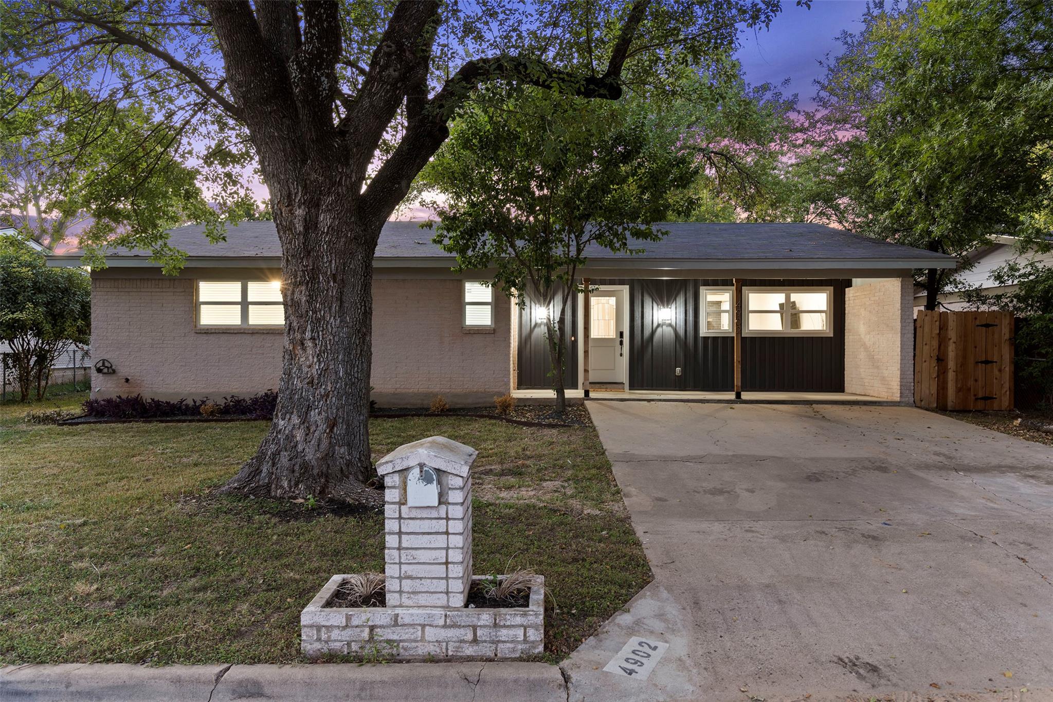 4902 Russet Hill Dr Property Photo 21