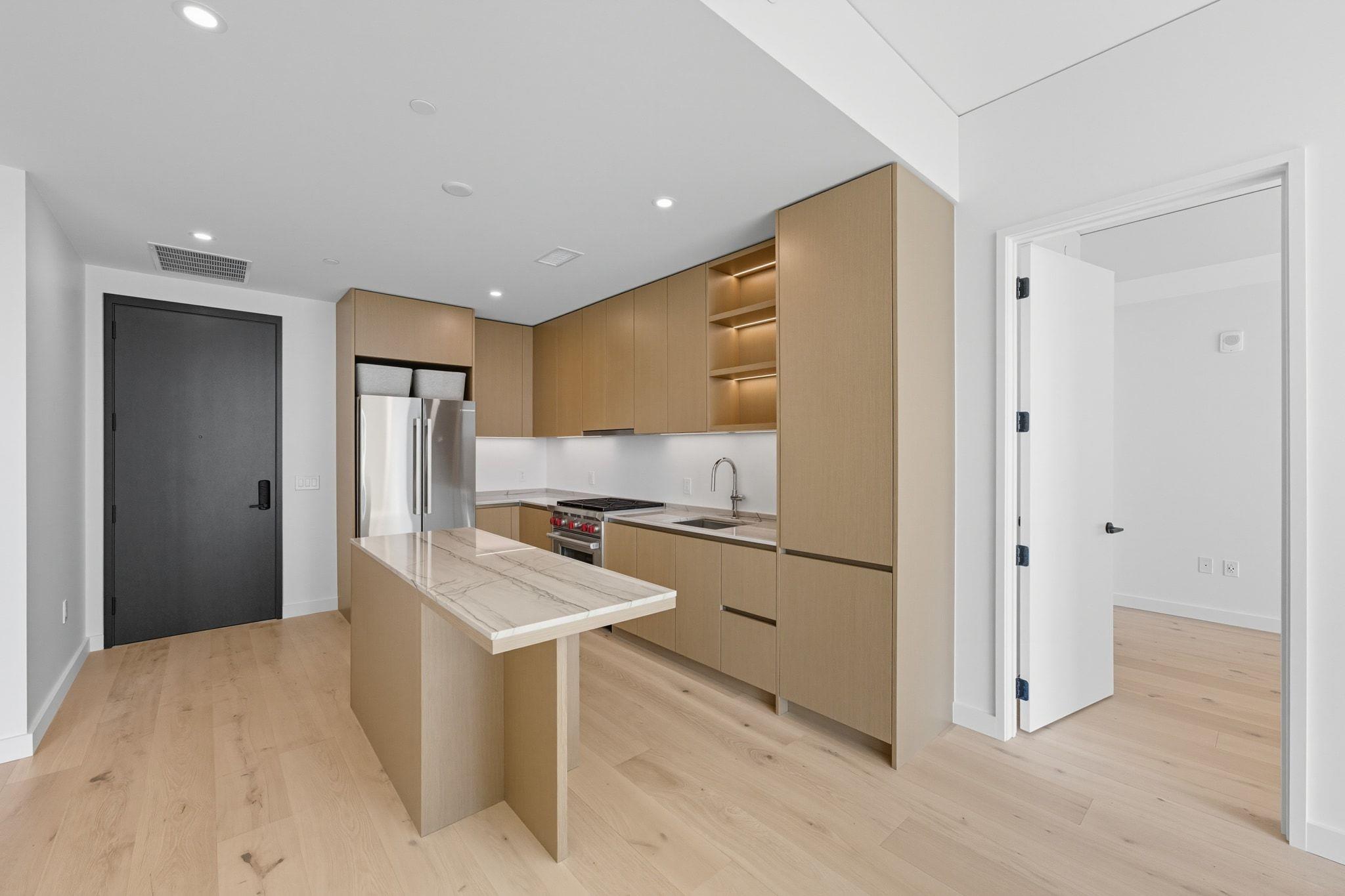610 Davis St #2803 Property Photo 5