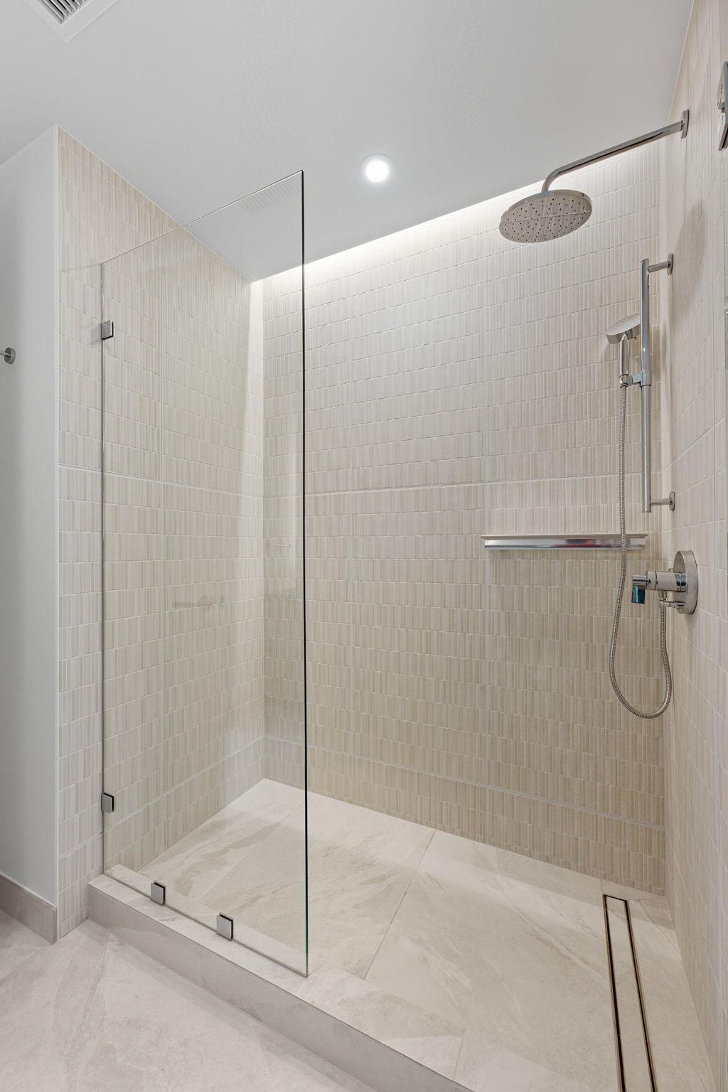 610 Davis St #2803 Property Photo 14