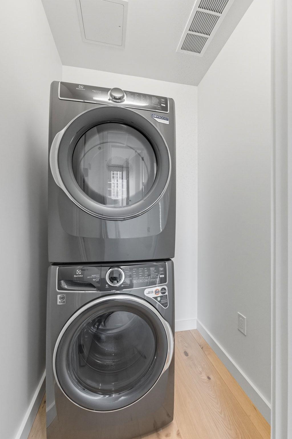 610 Davis St #2803 Property Photo 21