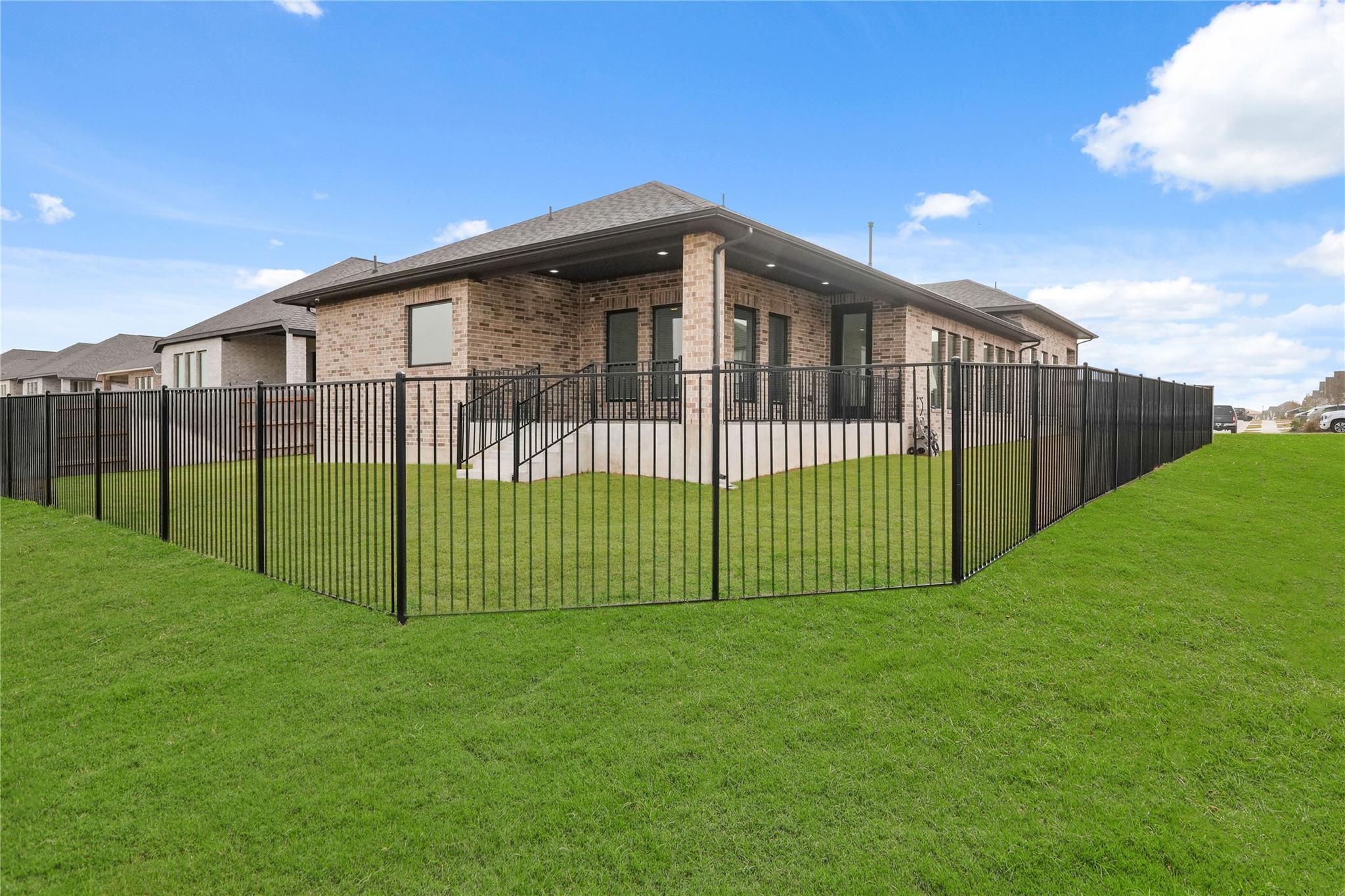 135 Plumbago Loop Property Photo 25
