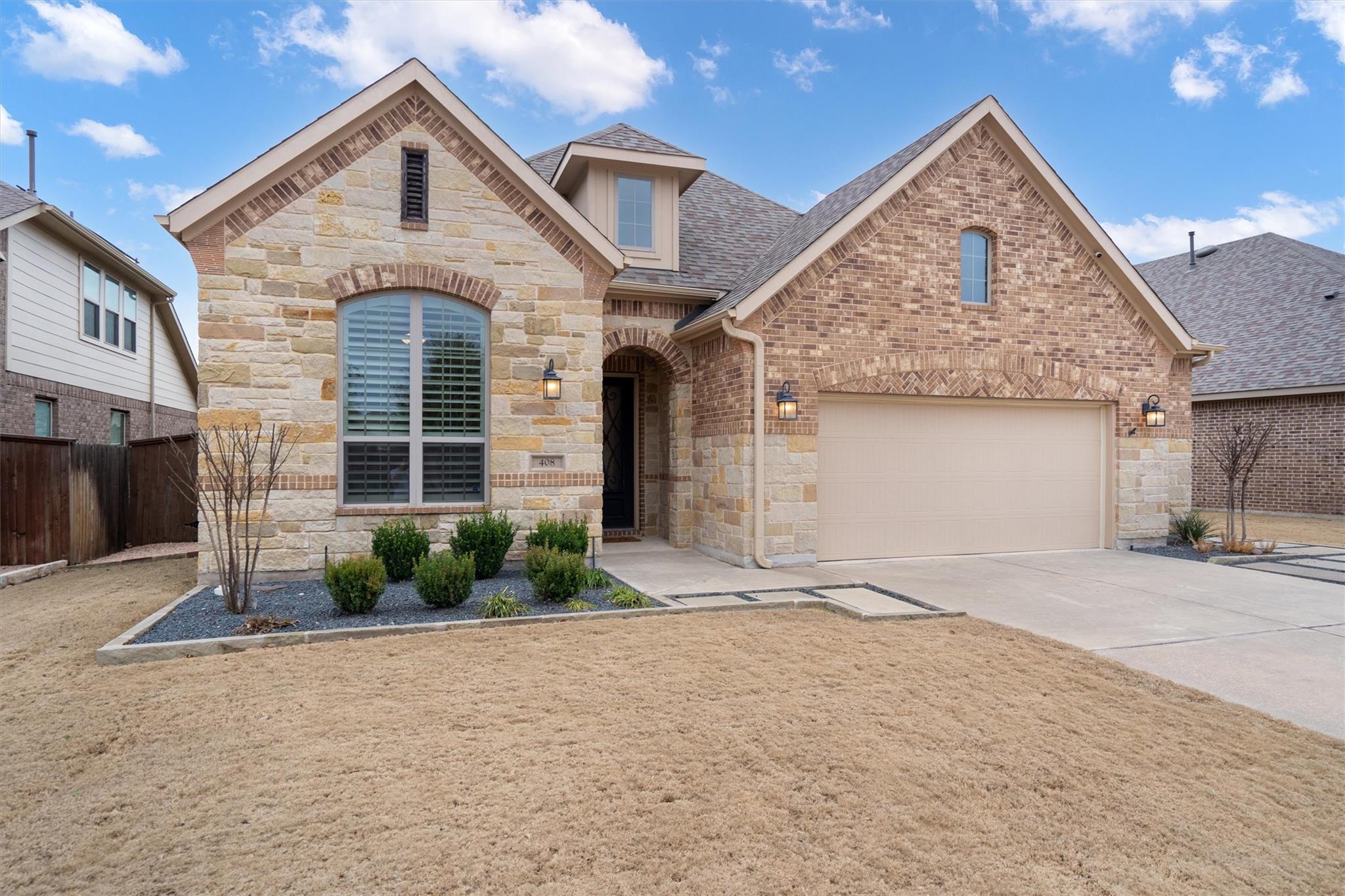 408 Miracle Rose Way Property Photo 6