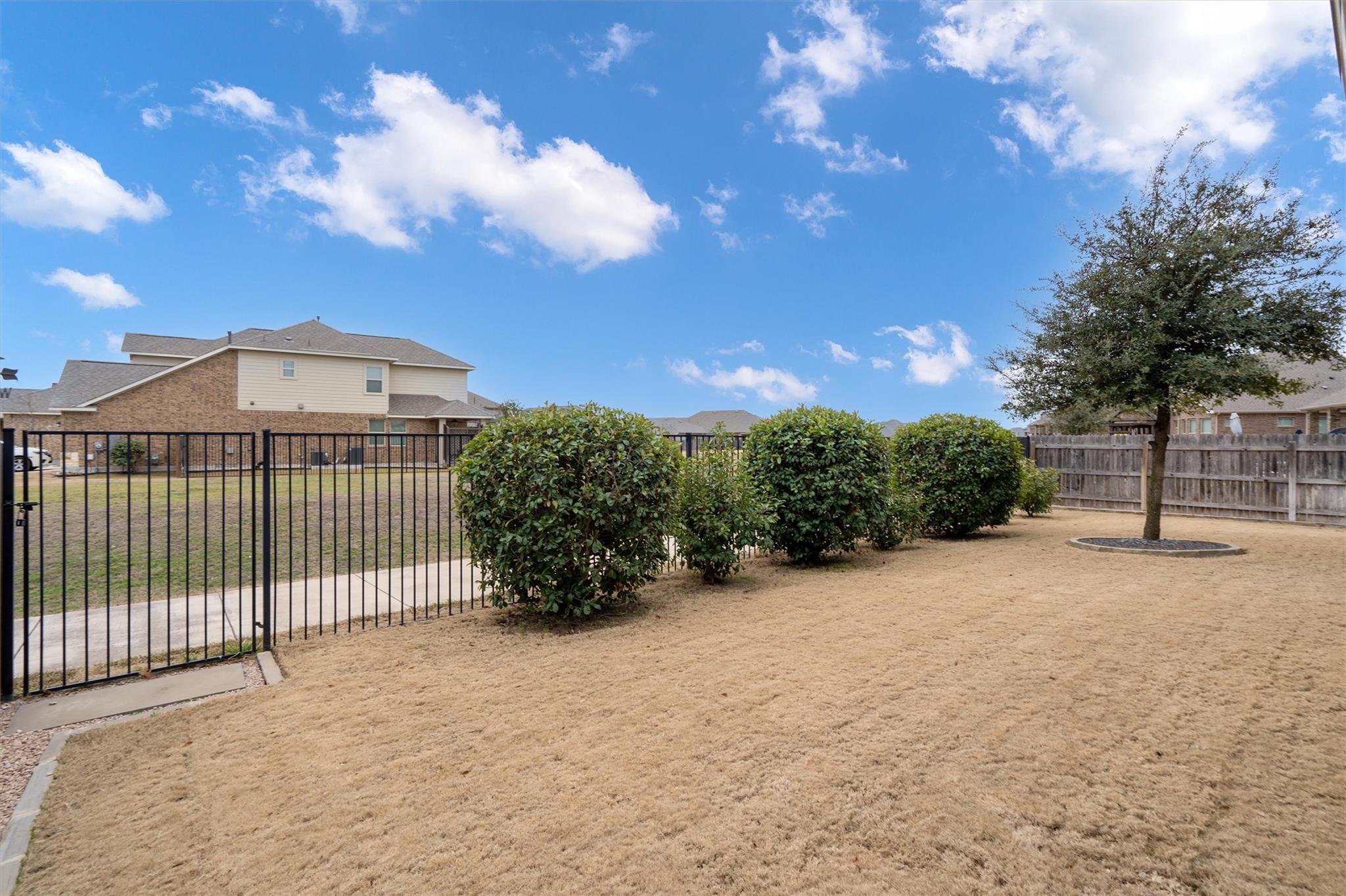408 Miracle Rose Way Property Photo 37