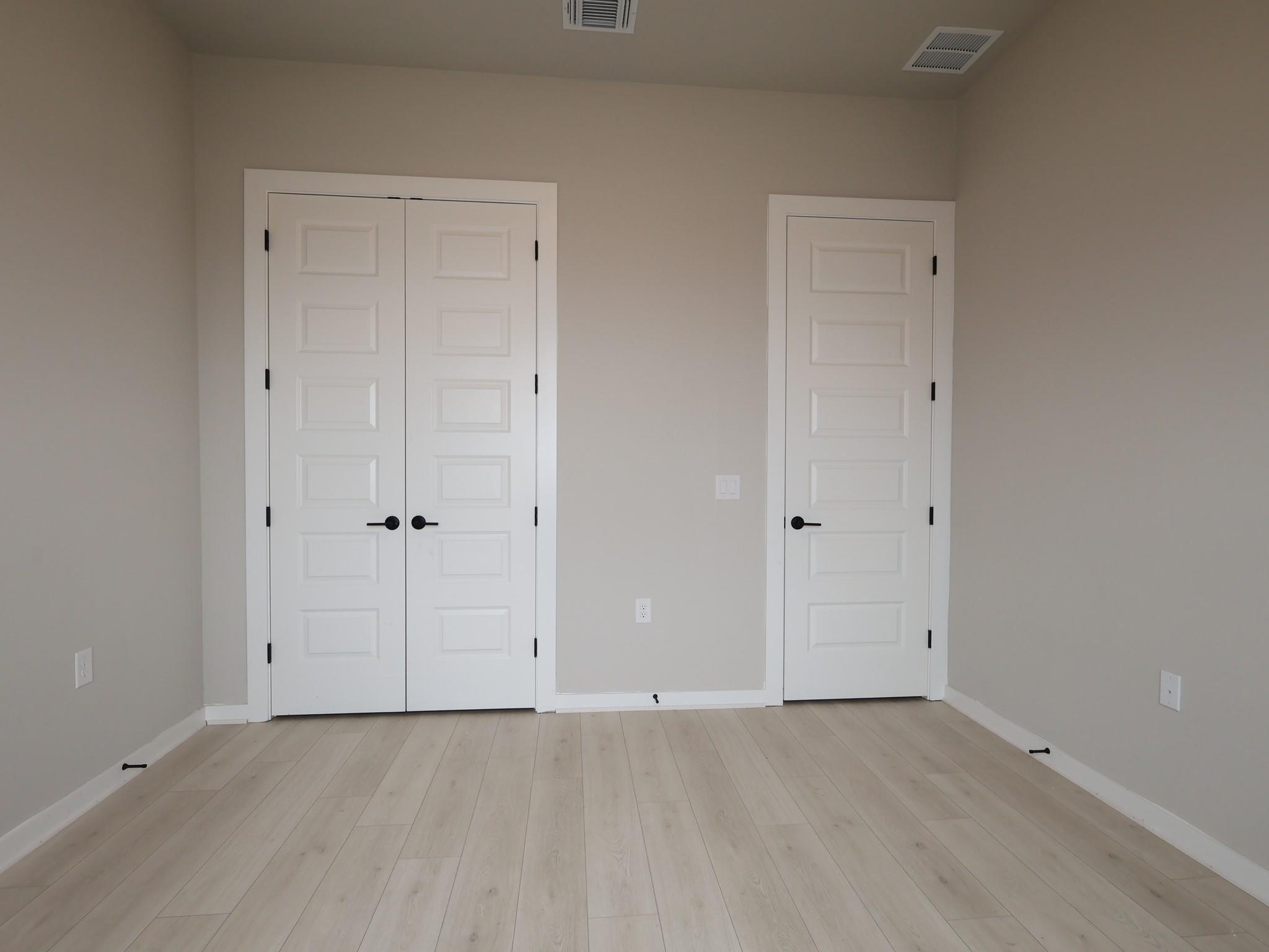 275 Callahan Loop Property Photo 15