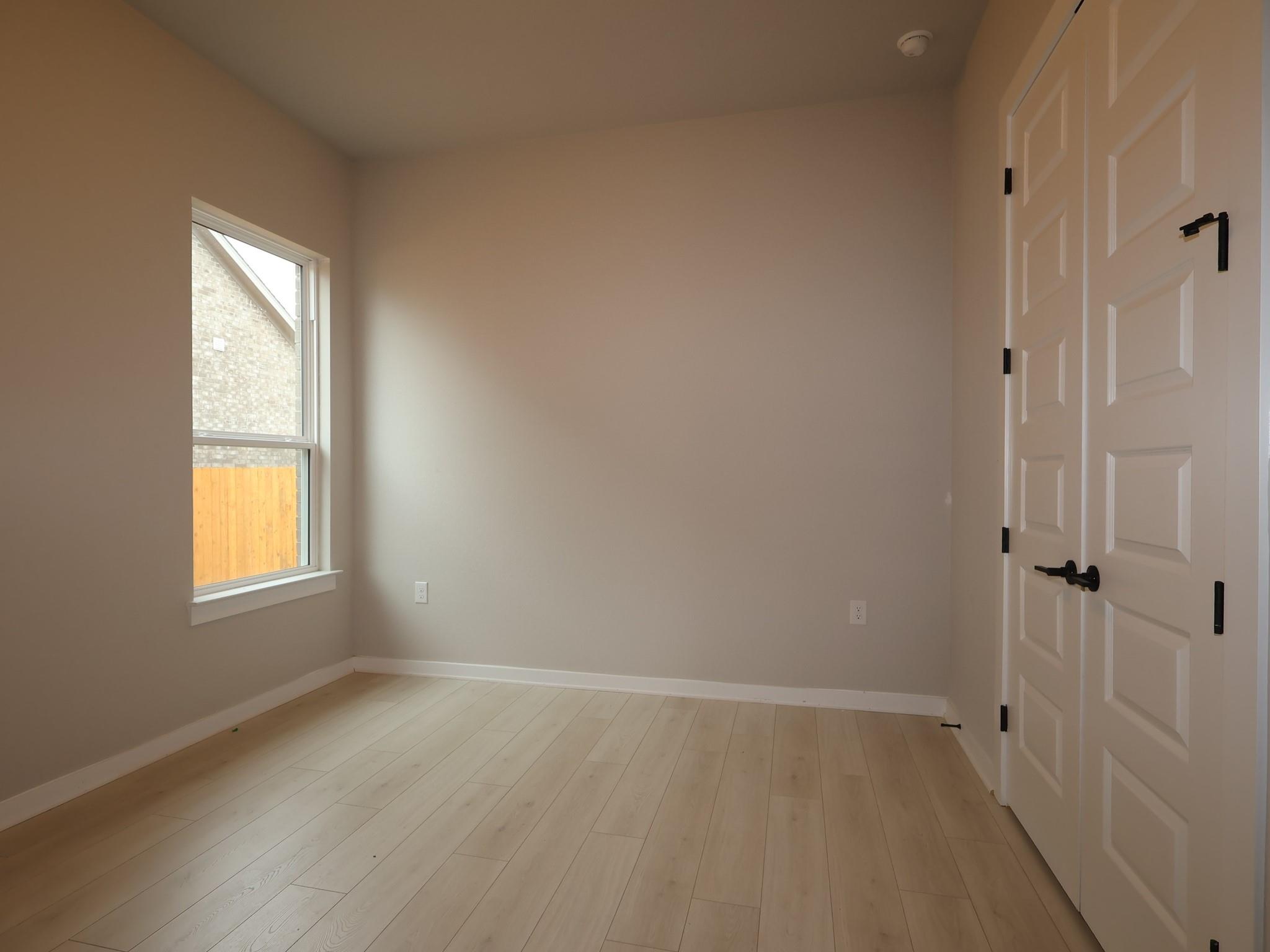 275 Callahan Loop Property Photo 18