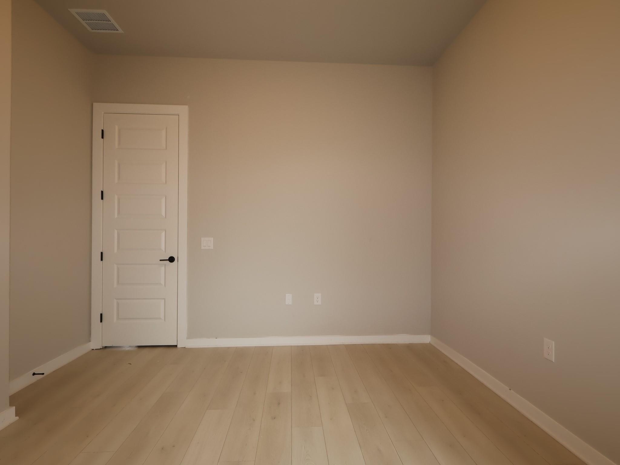 275 Callahan Loop Property Photo 19