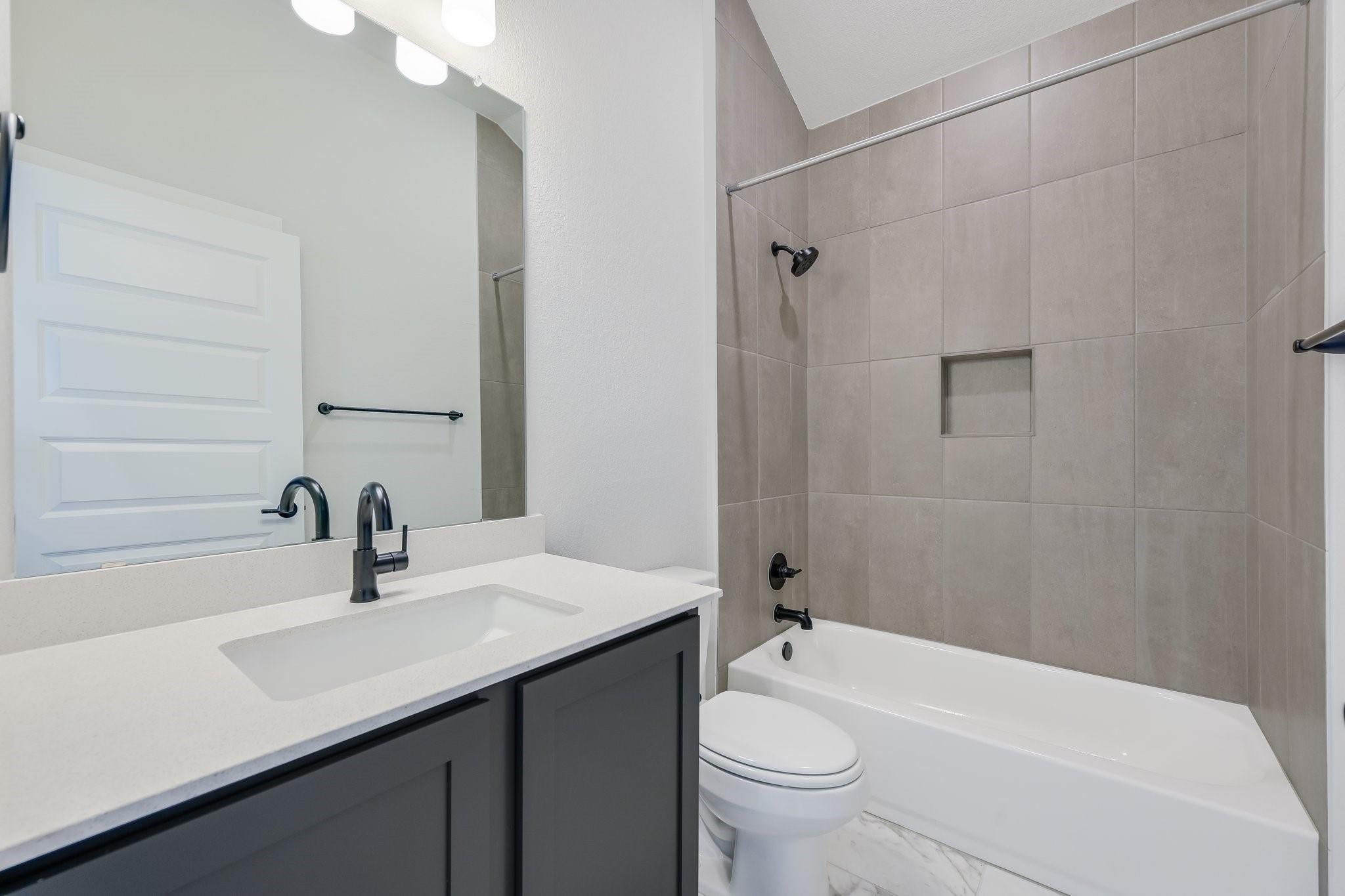 202 Grand Canyon Way Property Photo 15