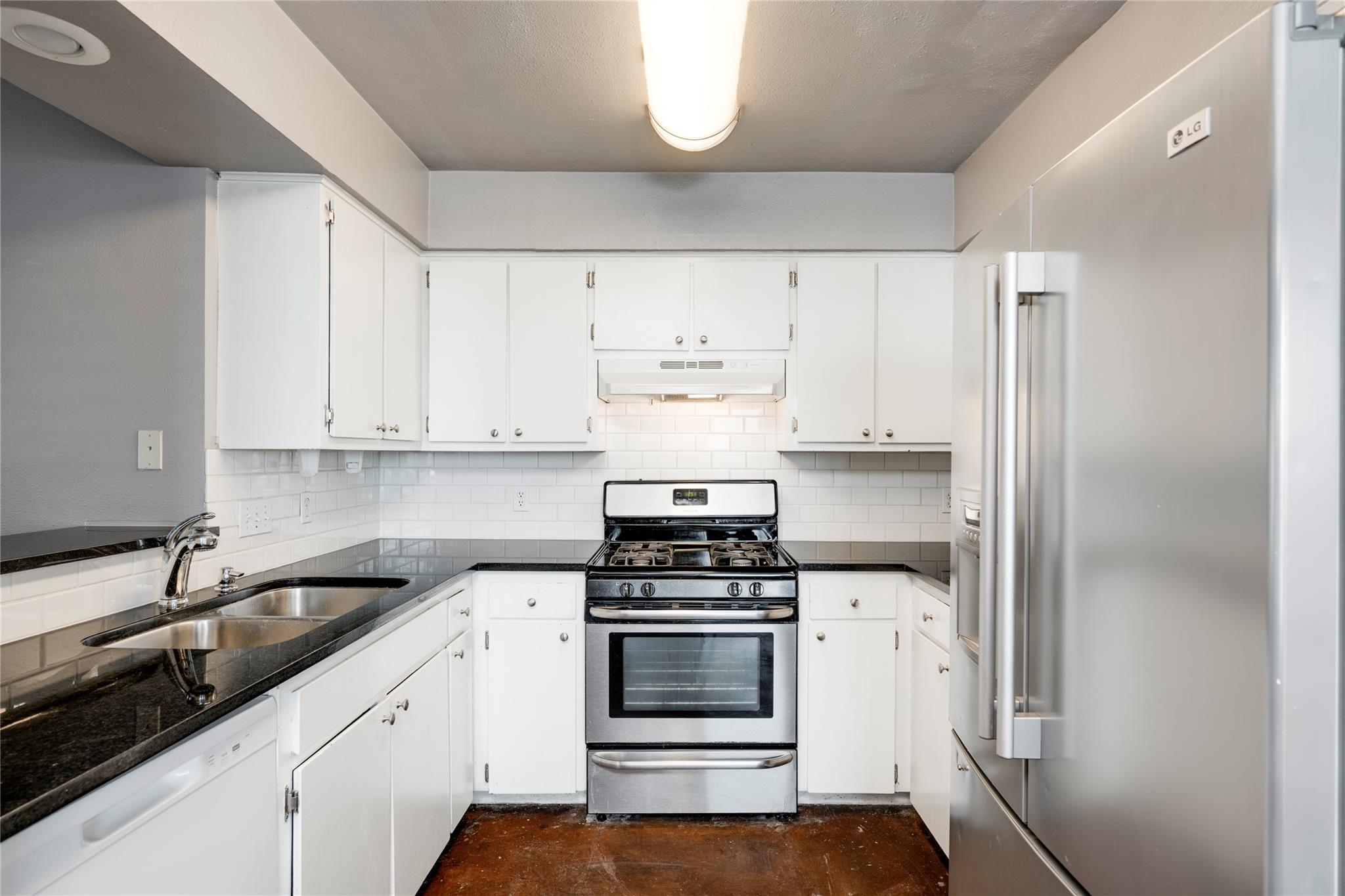 403 W Elizabeth None #b Property Photo 24