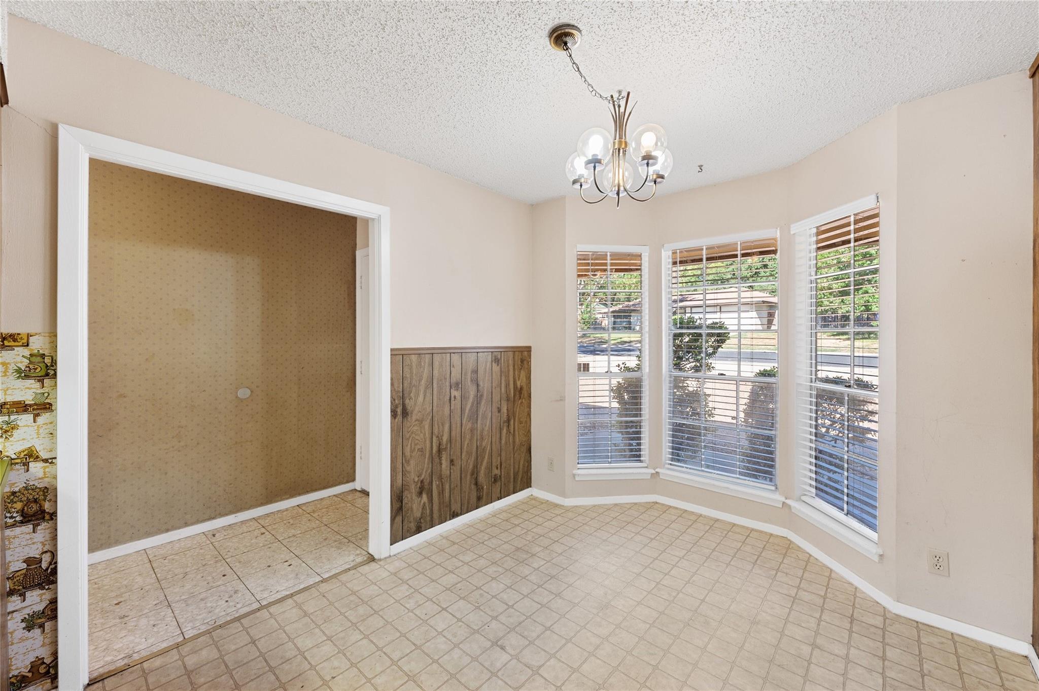 7405 Brookhollow Dr Property Photo 11
