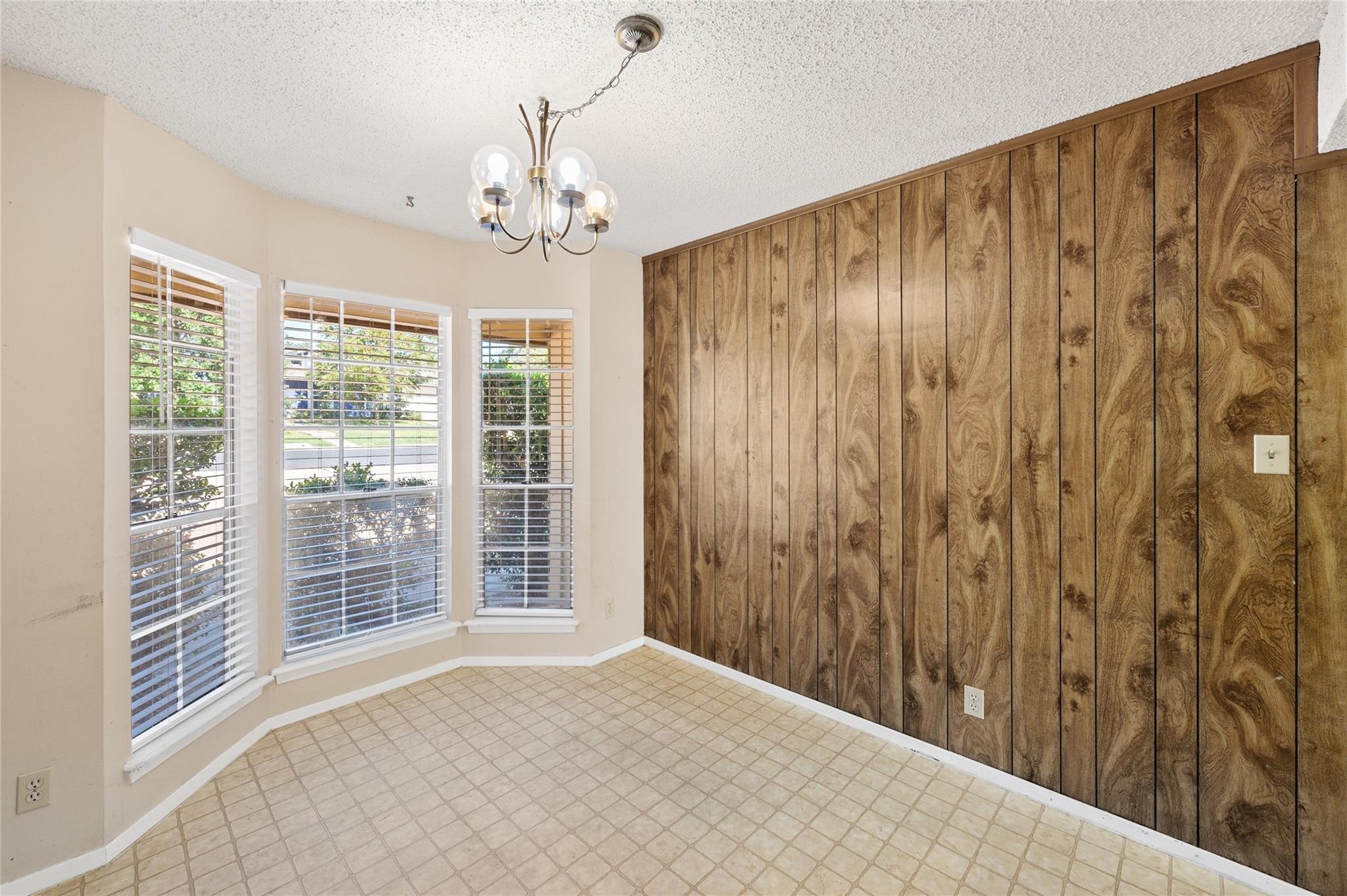 7405 Brookhollow Dr Property Photo 12