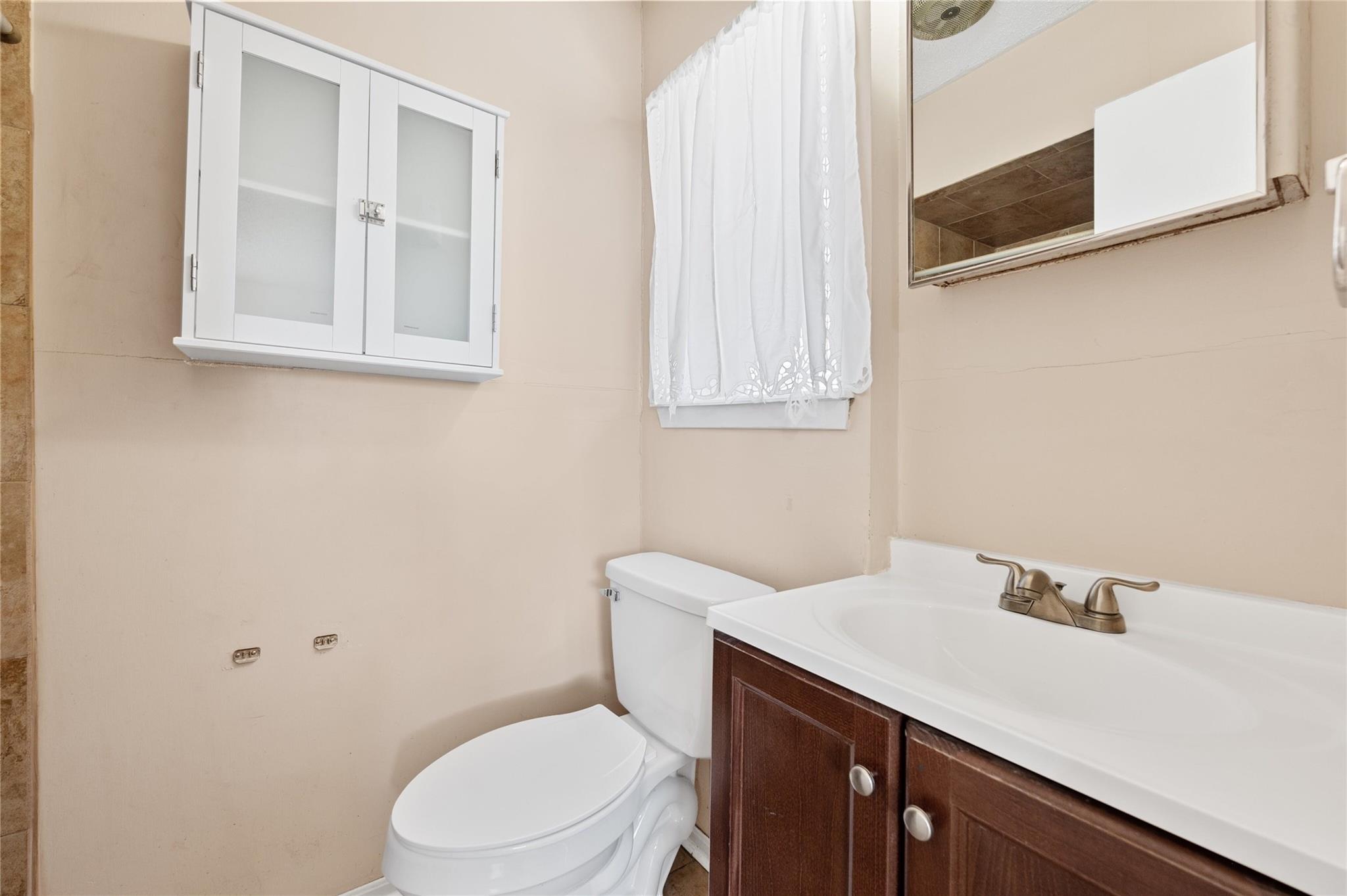 7405 Brookhollow Dr Property Photo 18