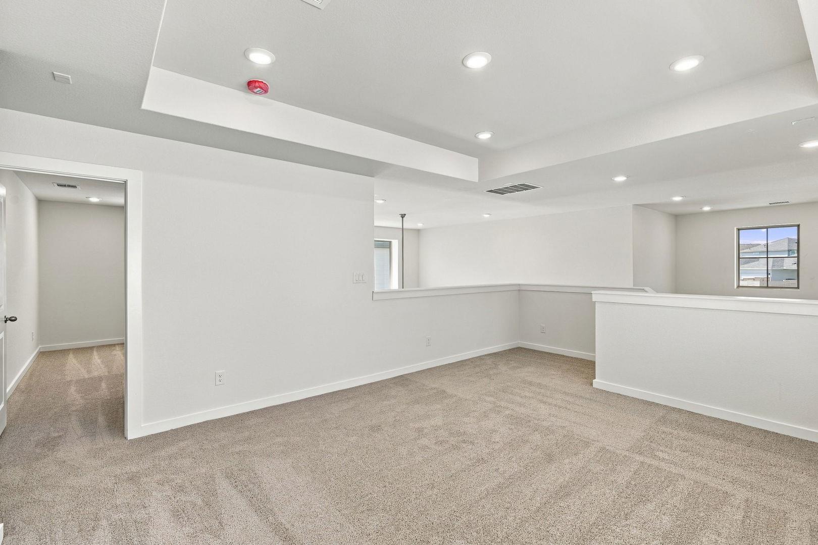 140 Bloomington Loop Property Photo 22