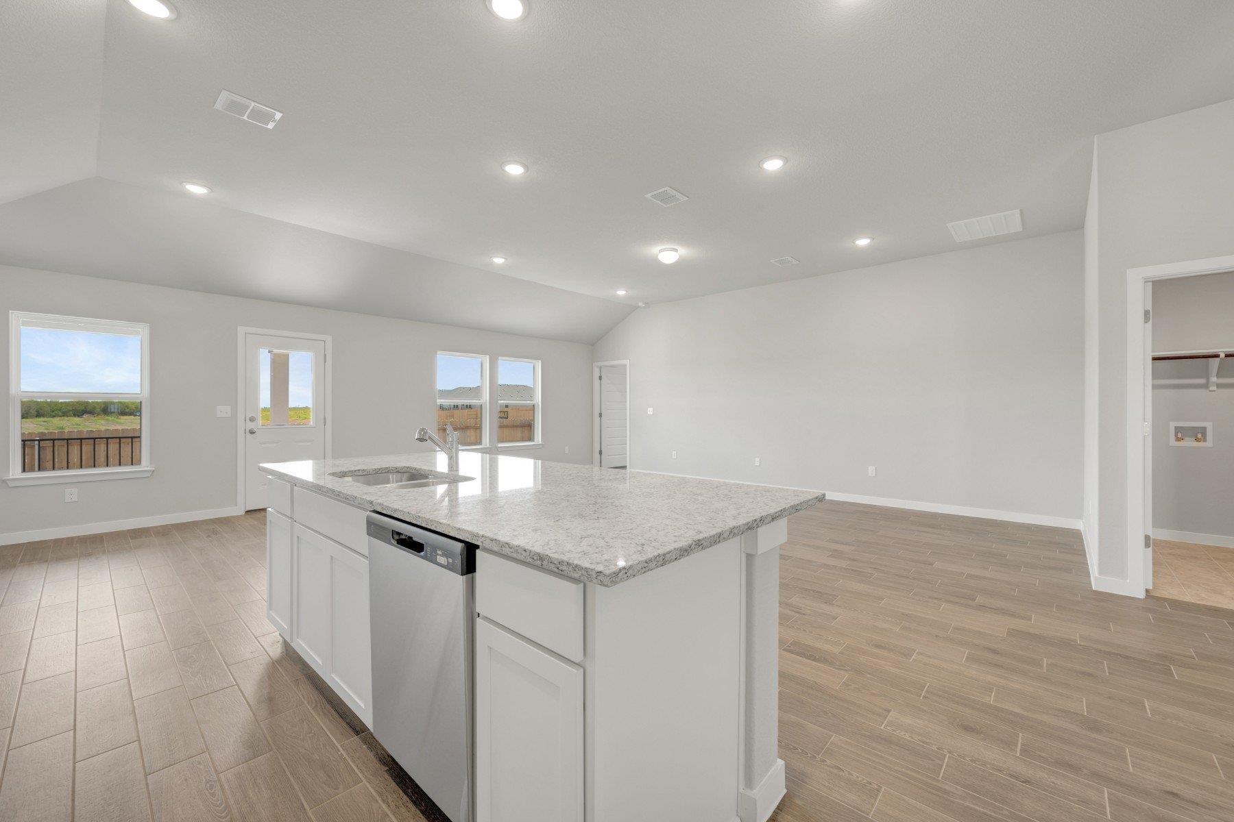 10100 Majestic Hawk Way Property Photo 12