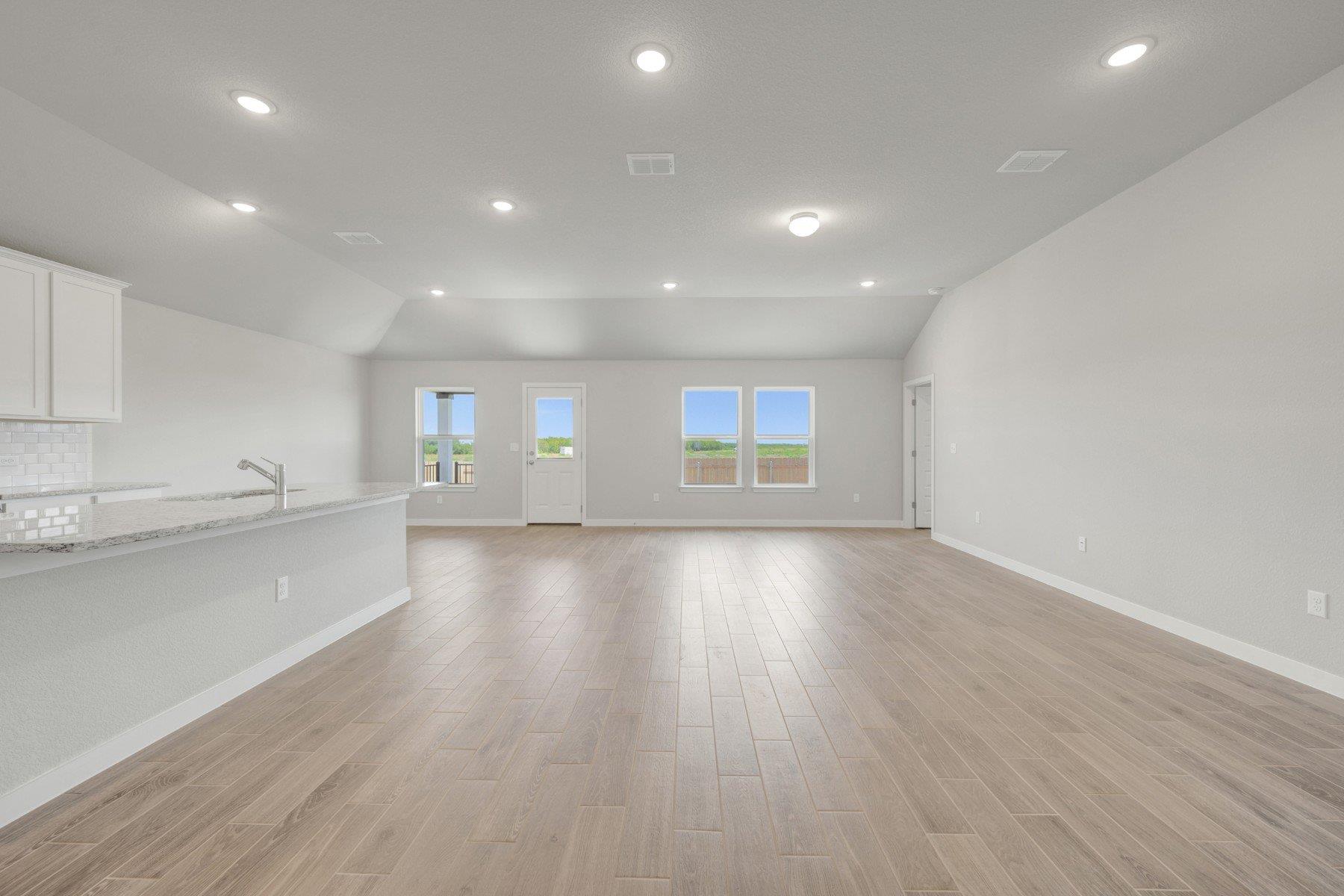 10100 Majestic Hawk Way Property Photo 14