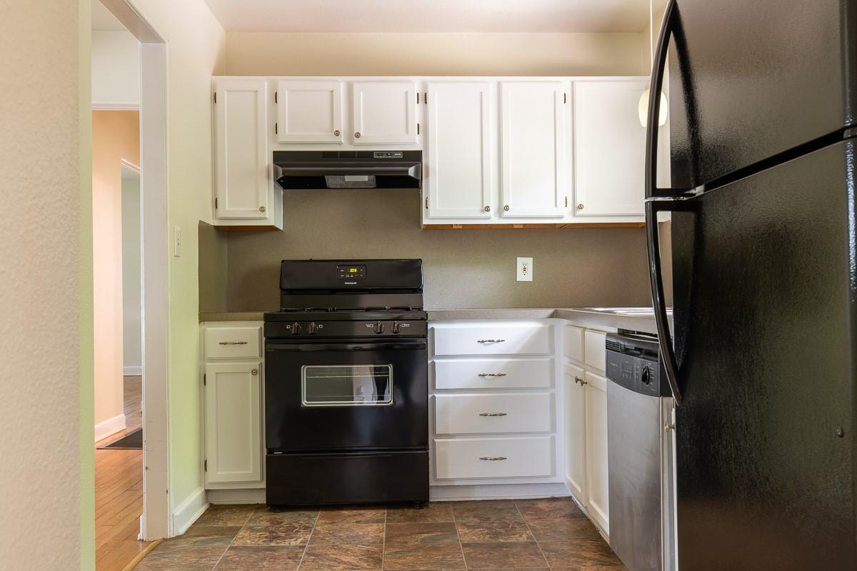5514 Grover Ave Property Photo 4