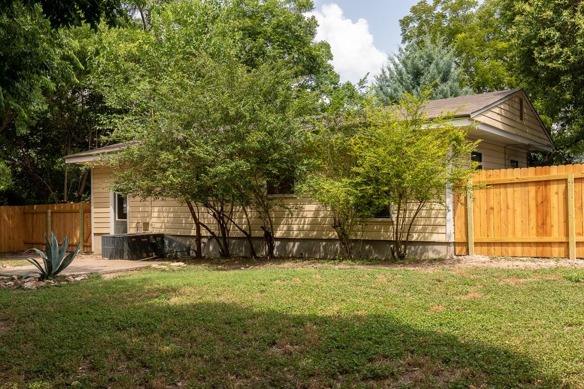 5514 Grover Ave Property Photo 11