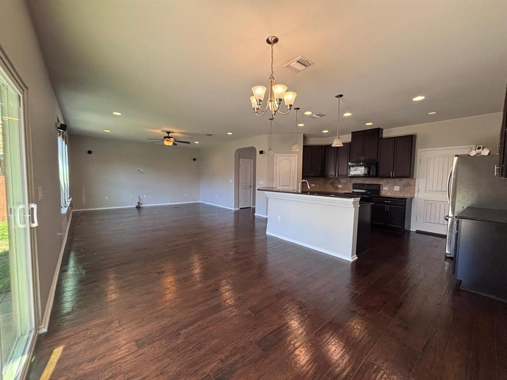 1405 Berlin Ln Property Photo 4