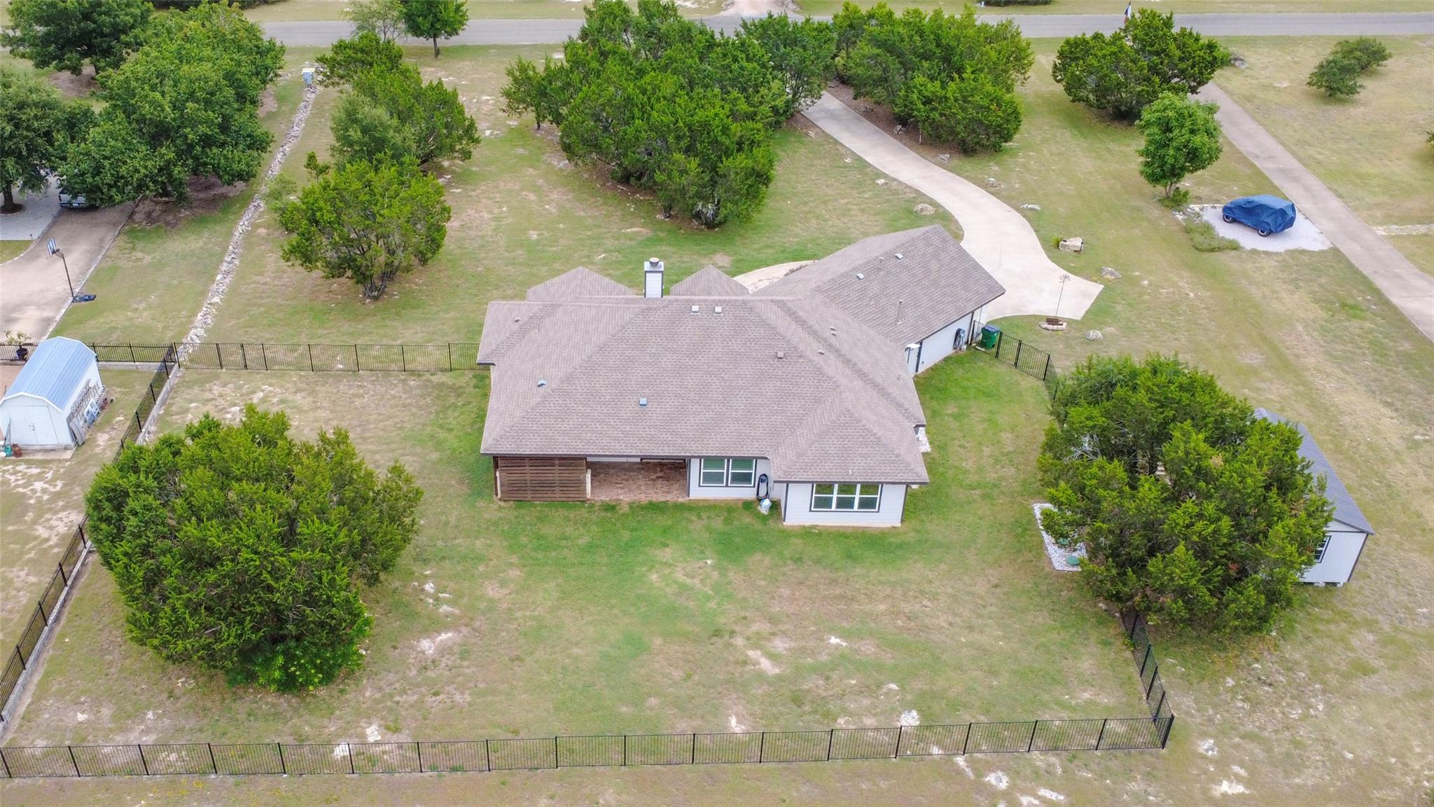 105 Sonora Dr Property Photo 3