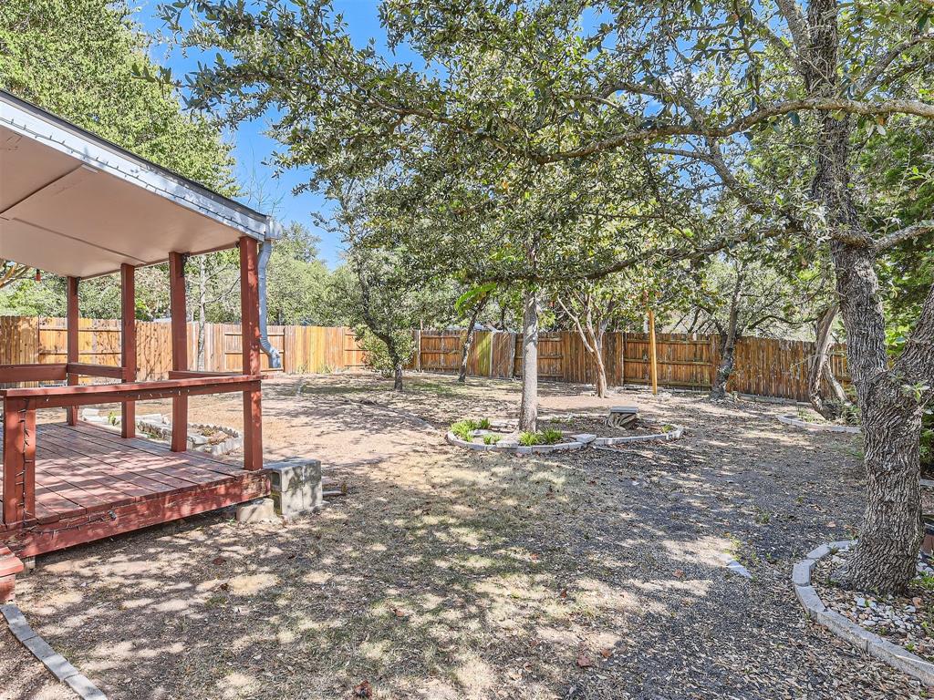 351 Canterbury Dr Property Photo 26