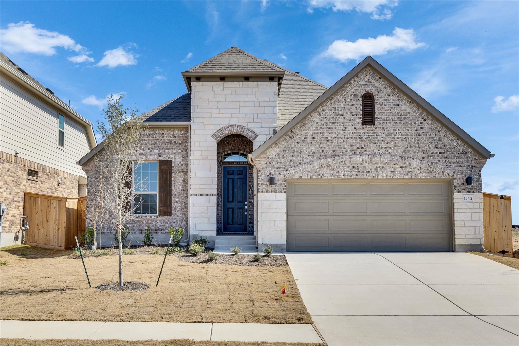 13417 Hamilton Hart Dr Property Photo 1