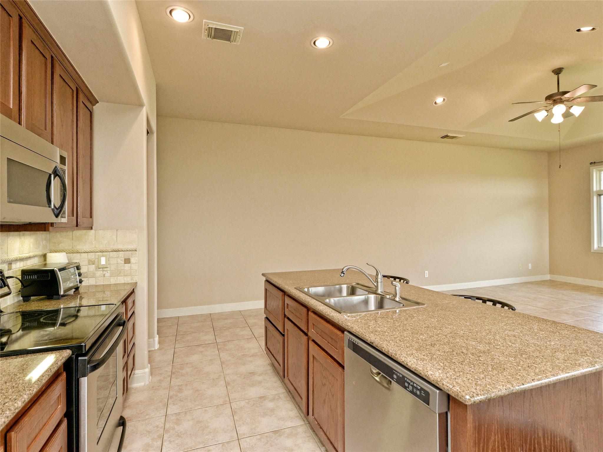 1908 Kahala Sunset Dr #h Property Photo 9
