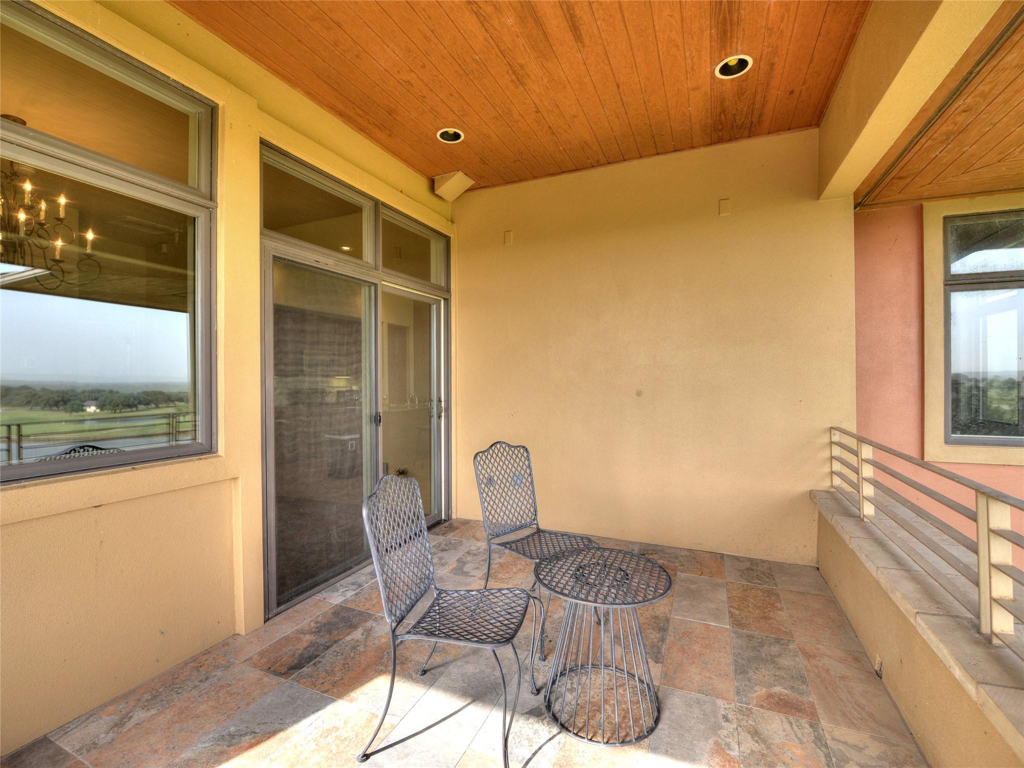 1908 Kahala Sunset Dr #h Property Photo 14