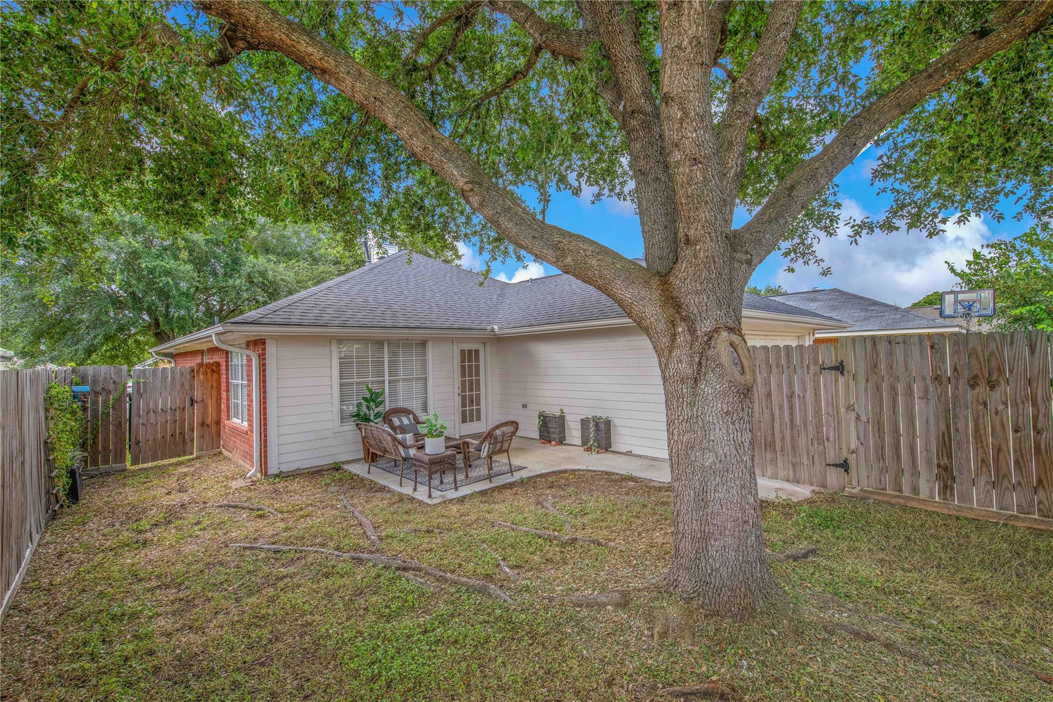 805 Azalea Ct Property Photo 31