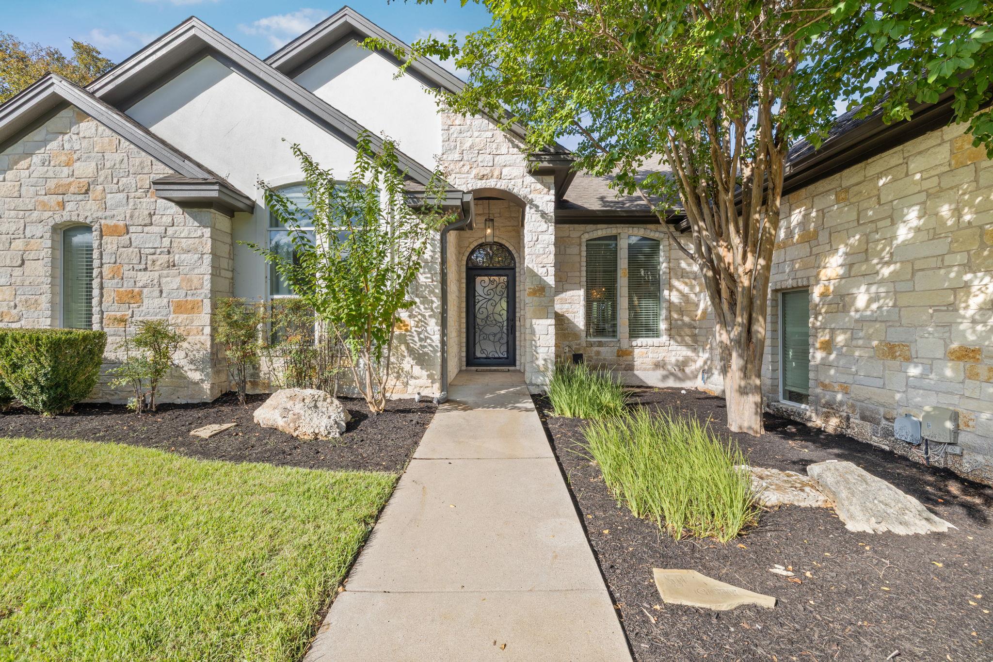 409 New Lido Dr Property Photo 1