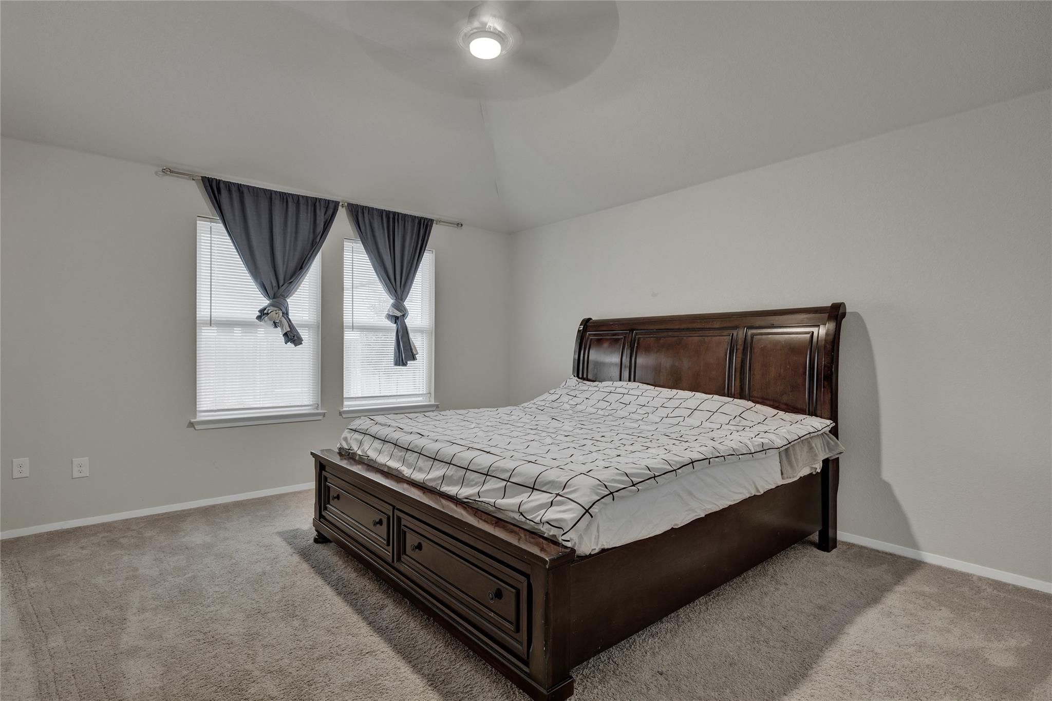220 Sage Meadows Dr Property Photo 9