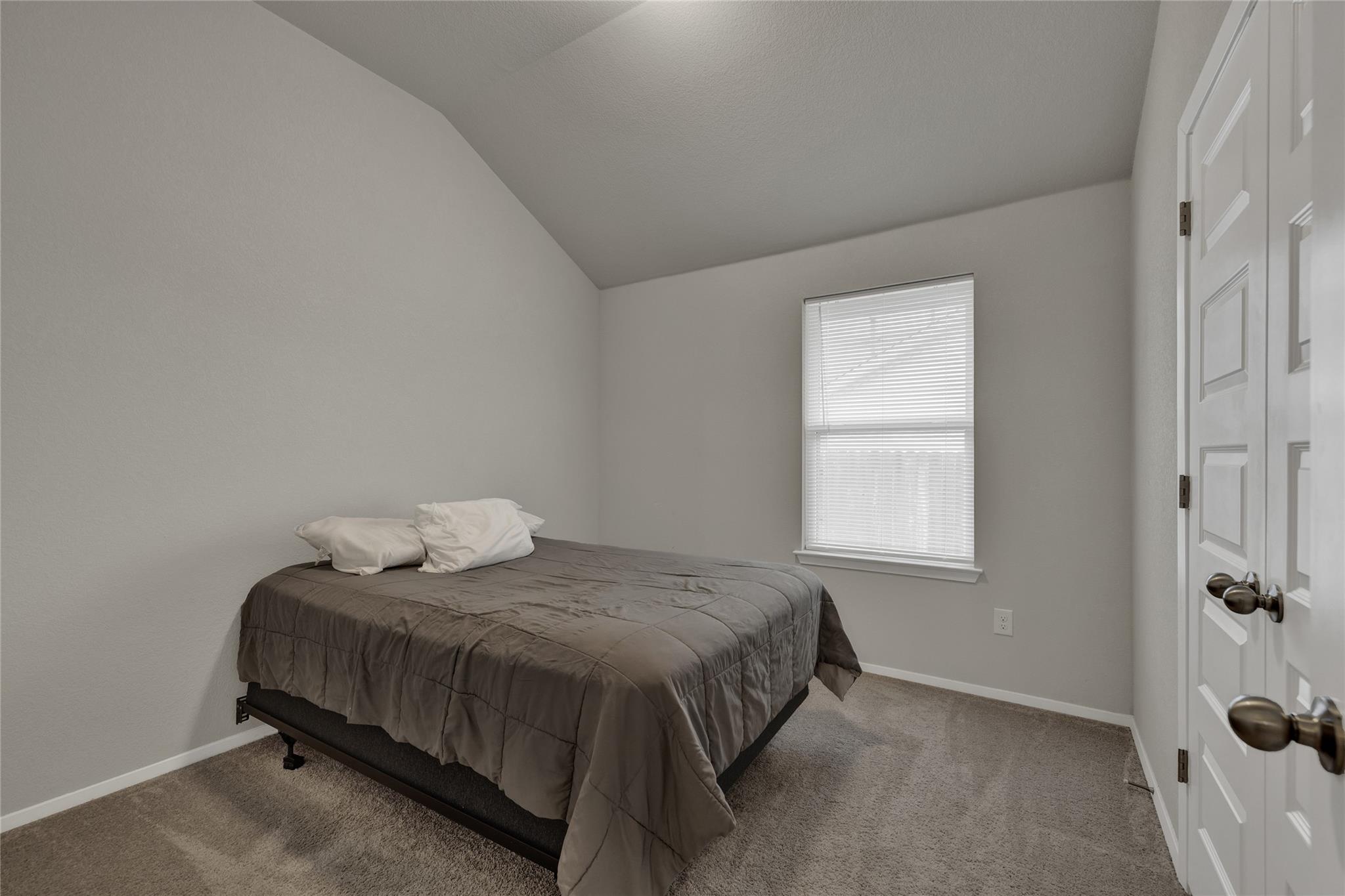 220 Sage Meadows Dr Property Photo 12