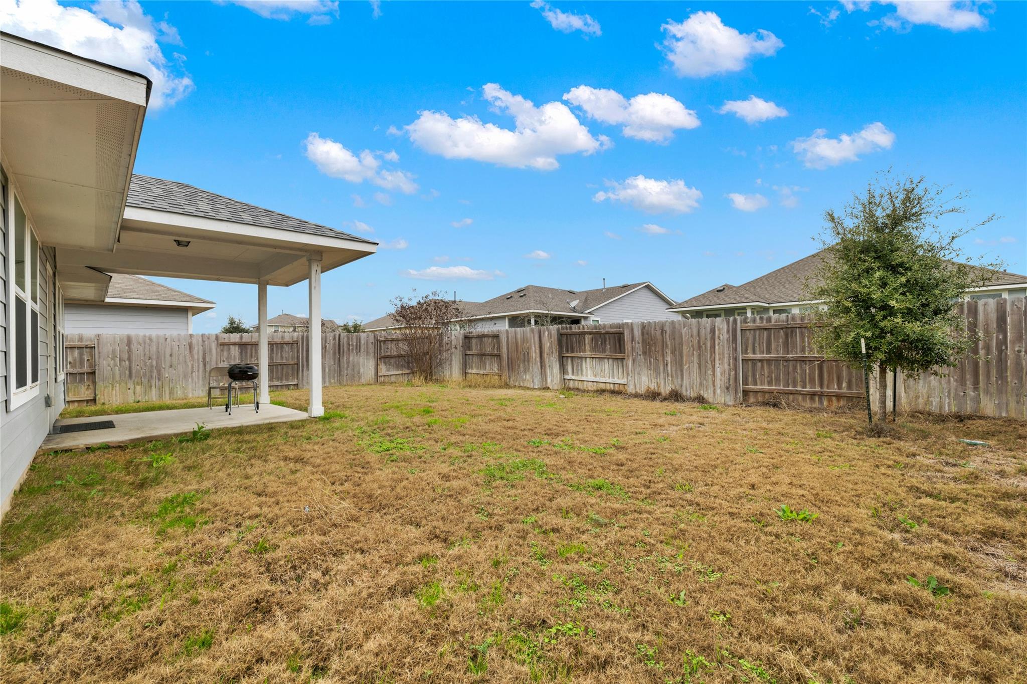 220 Sage Meadows Dr Property Photo 16