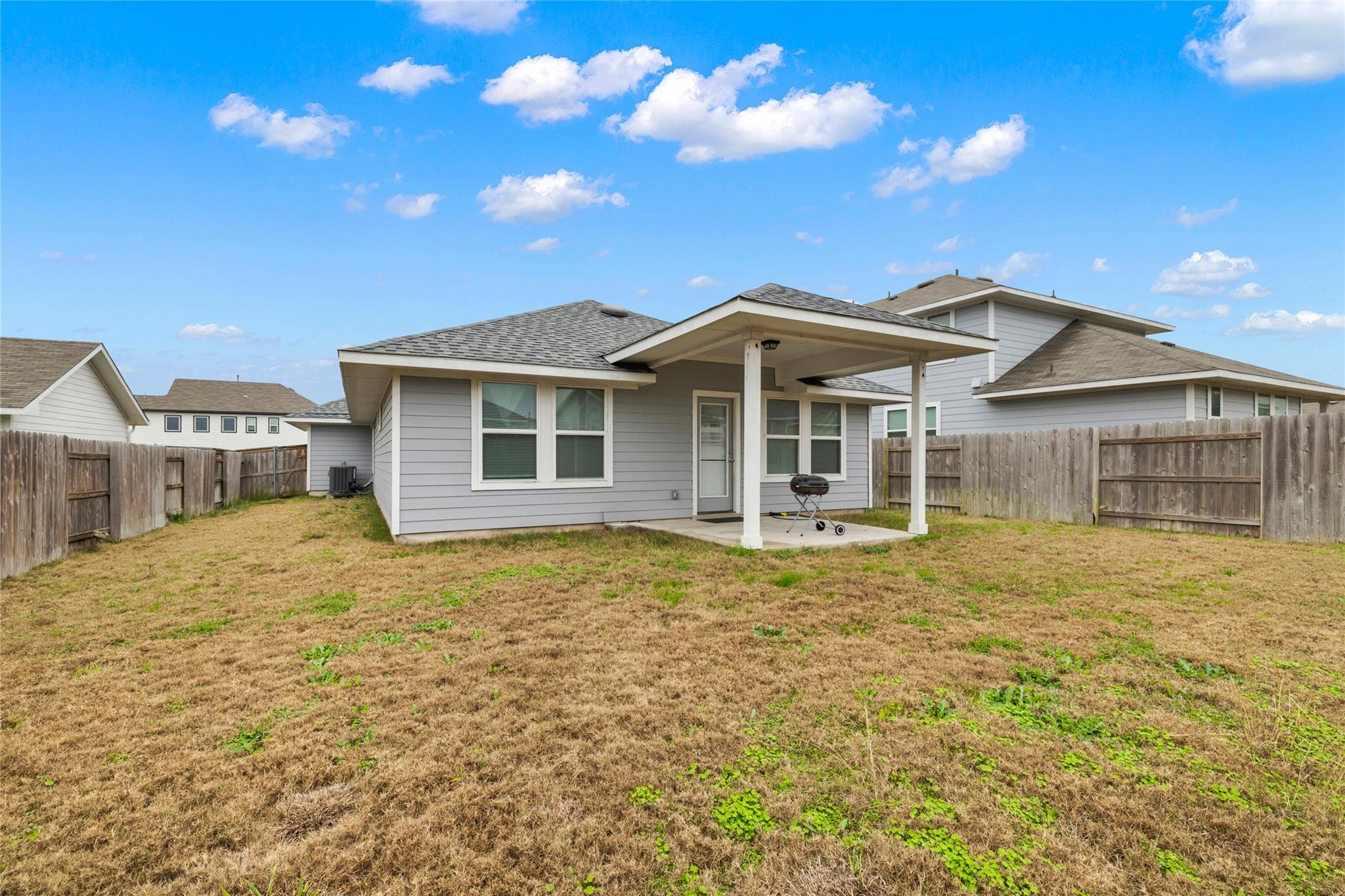220 Sage Meadows Dr Property Photo 17