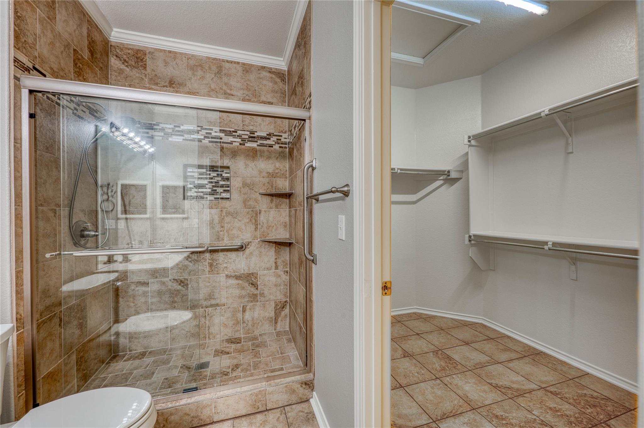 125 Dickens Cir Property Photo 13