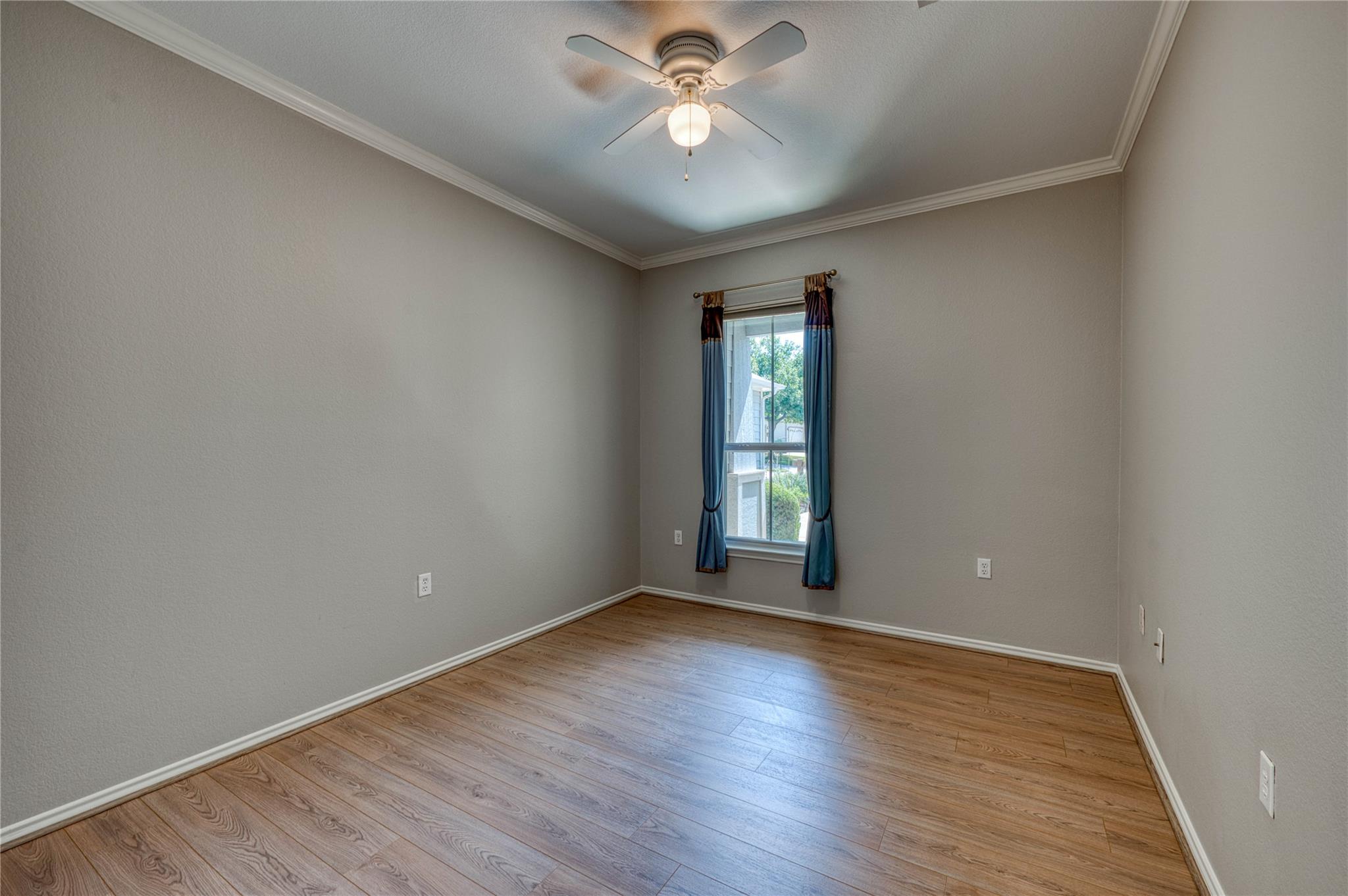 125 Dickens Cir Property Photo 15