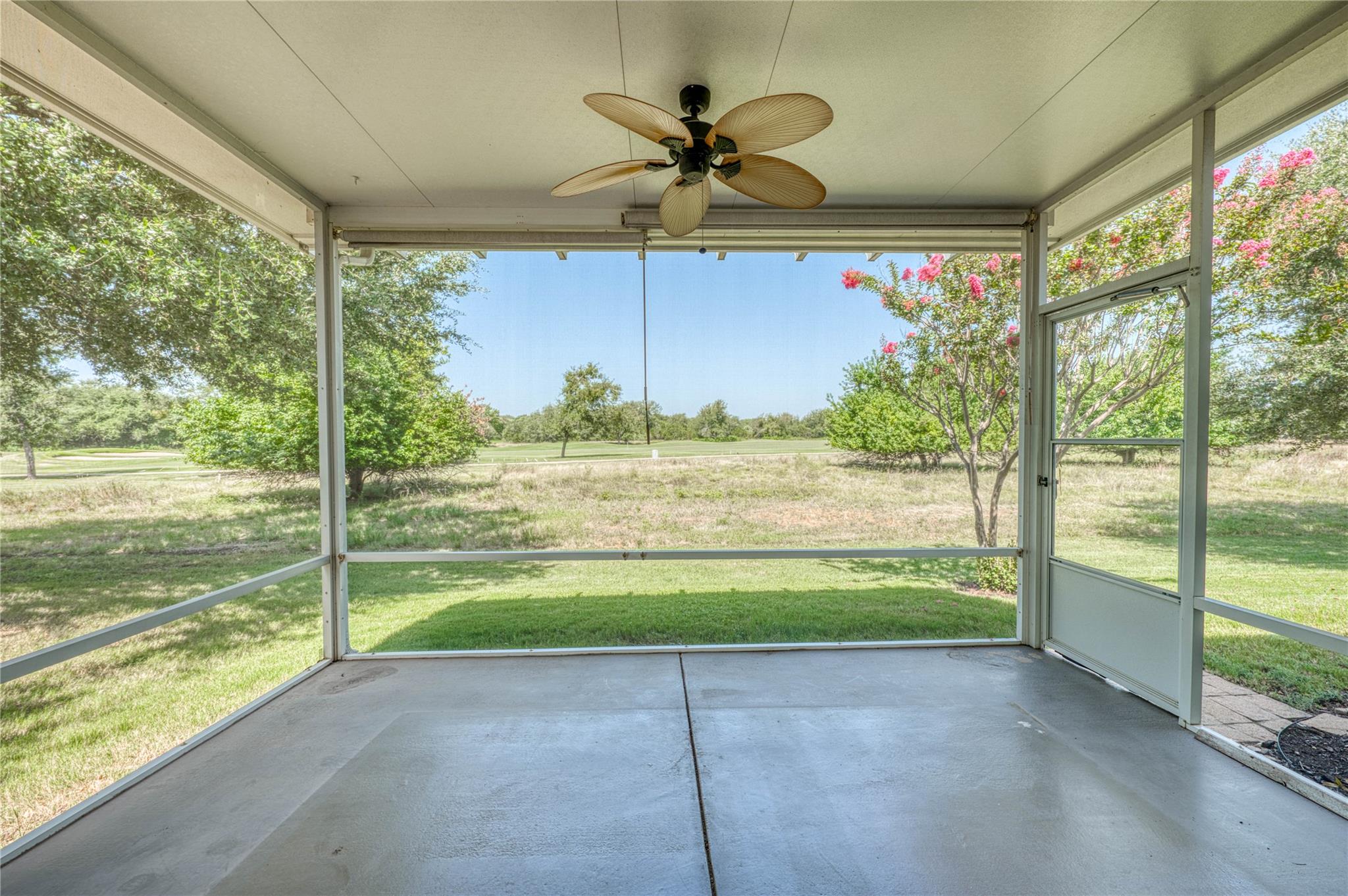 125 Dickens Cir Property Photo 19
