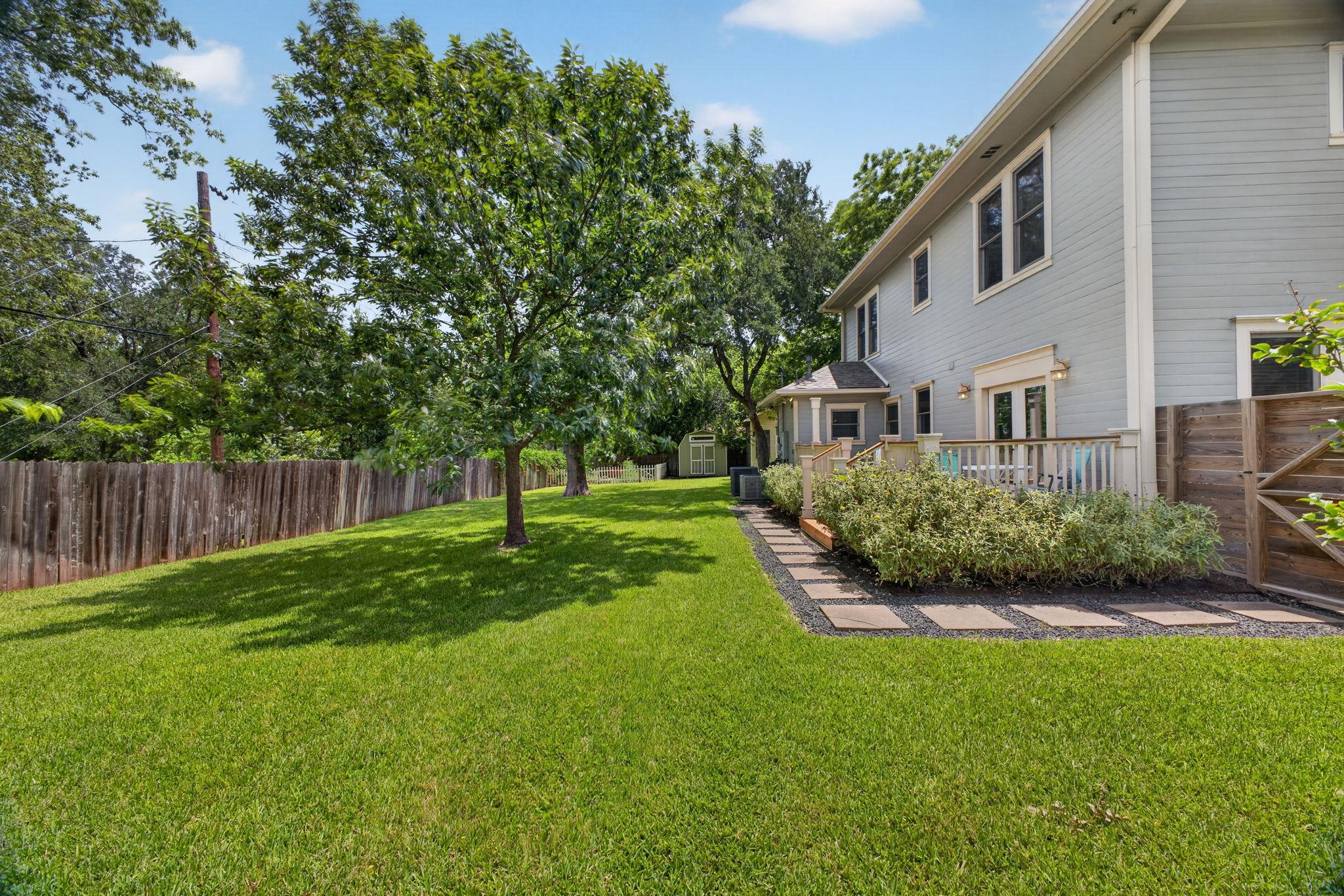 1104 E Liberty Ave Property Photo 29