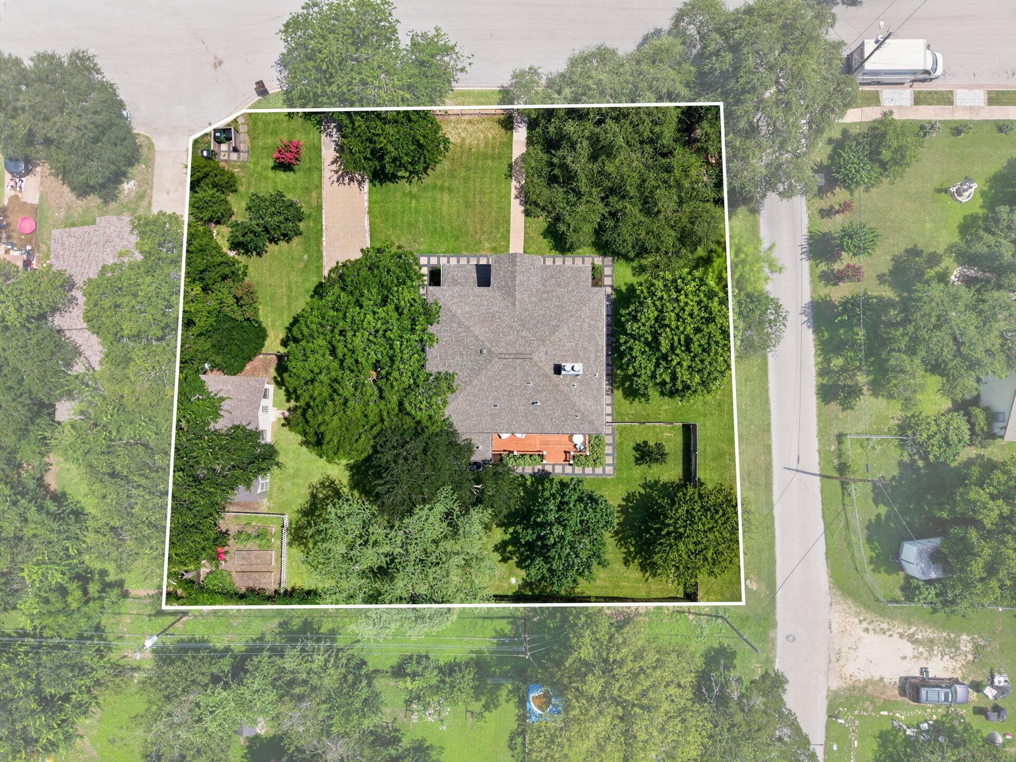 1104 E Liberty Ave Property Photo 37