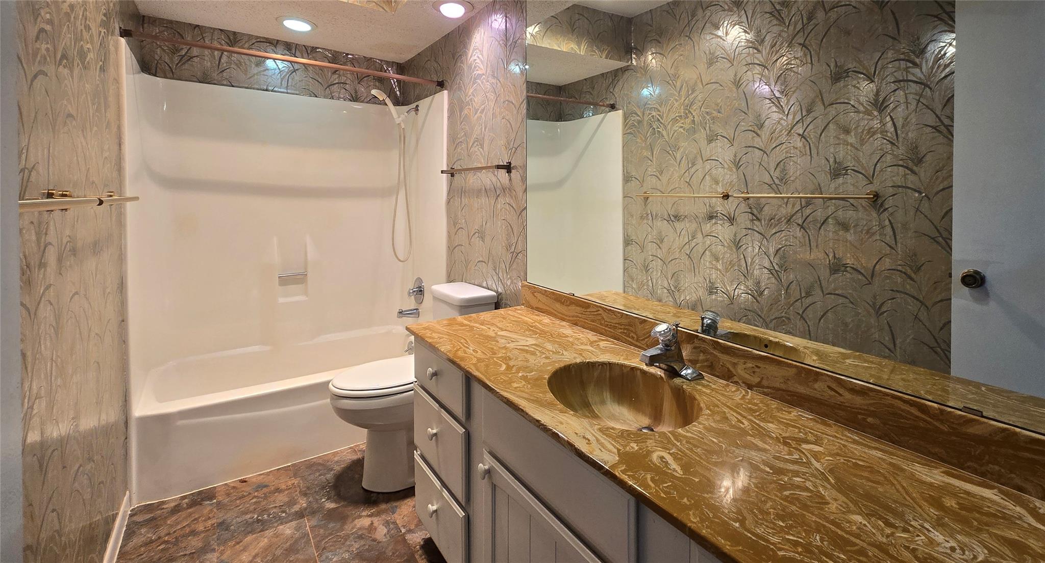 8801 Merion Cir Property Photo 11