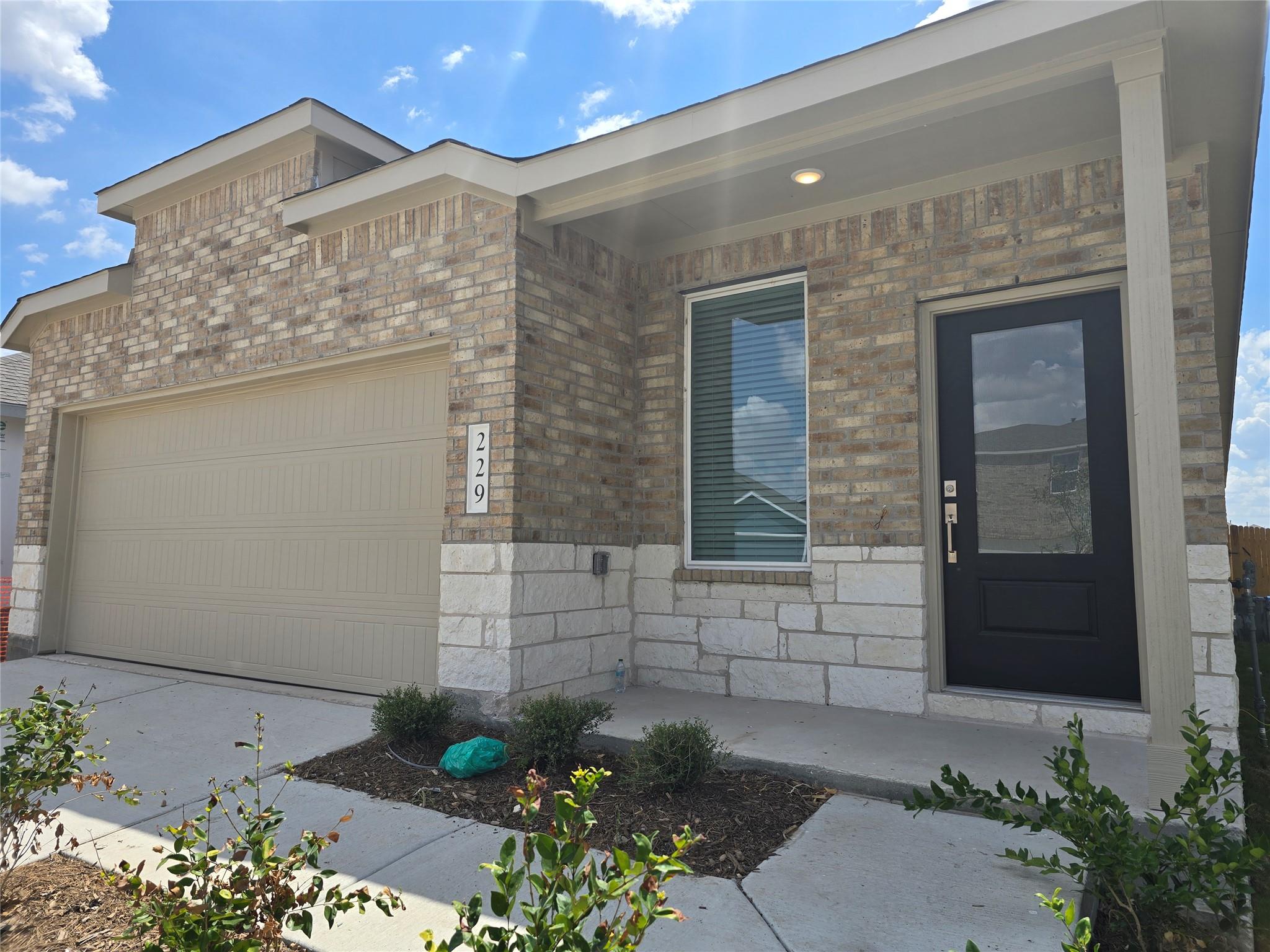 229 Mets Way Property Photo 4