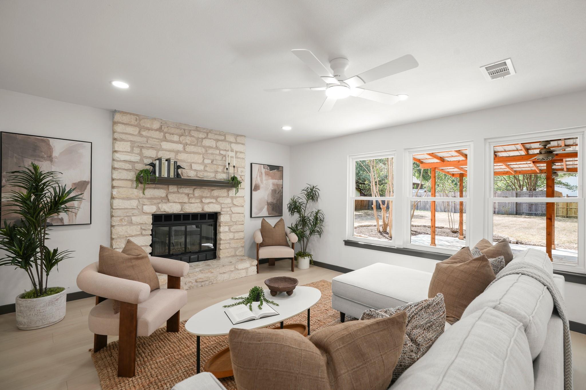 215 Dewberry Cv Property Photo 12