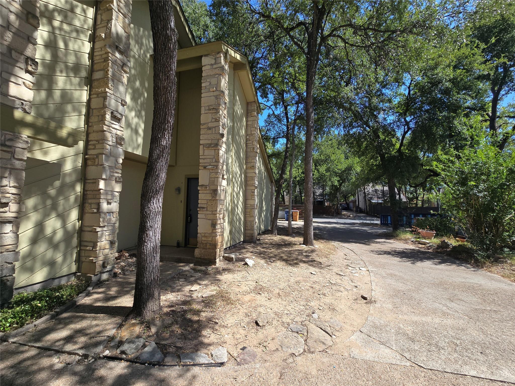 1713 Cinnamon Path #a Property Photo 2