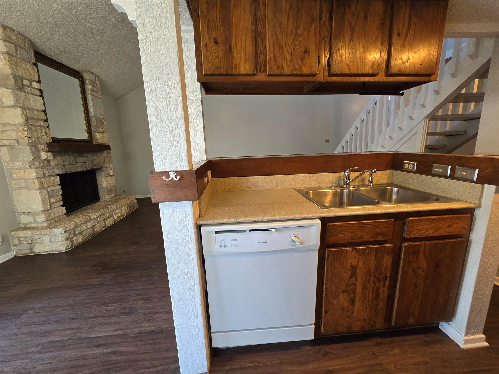 1713 Cinnamon Path #a Property Photo 8