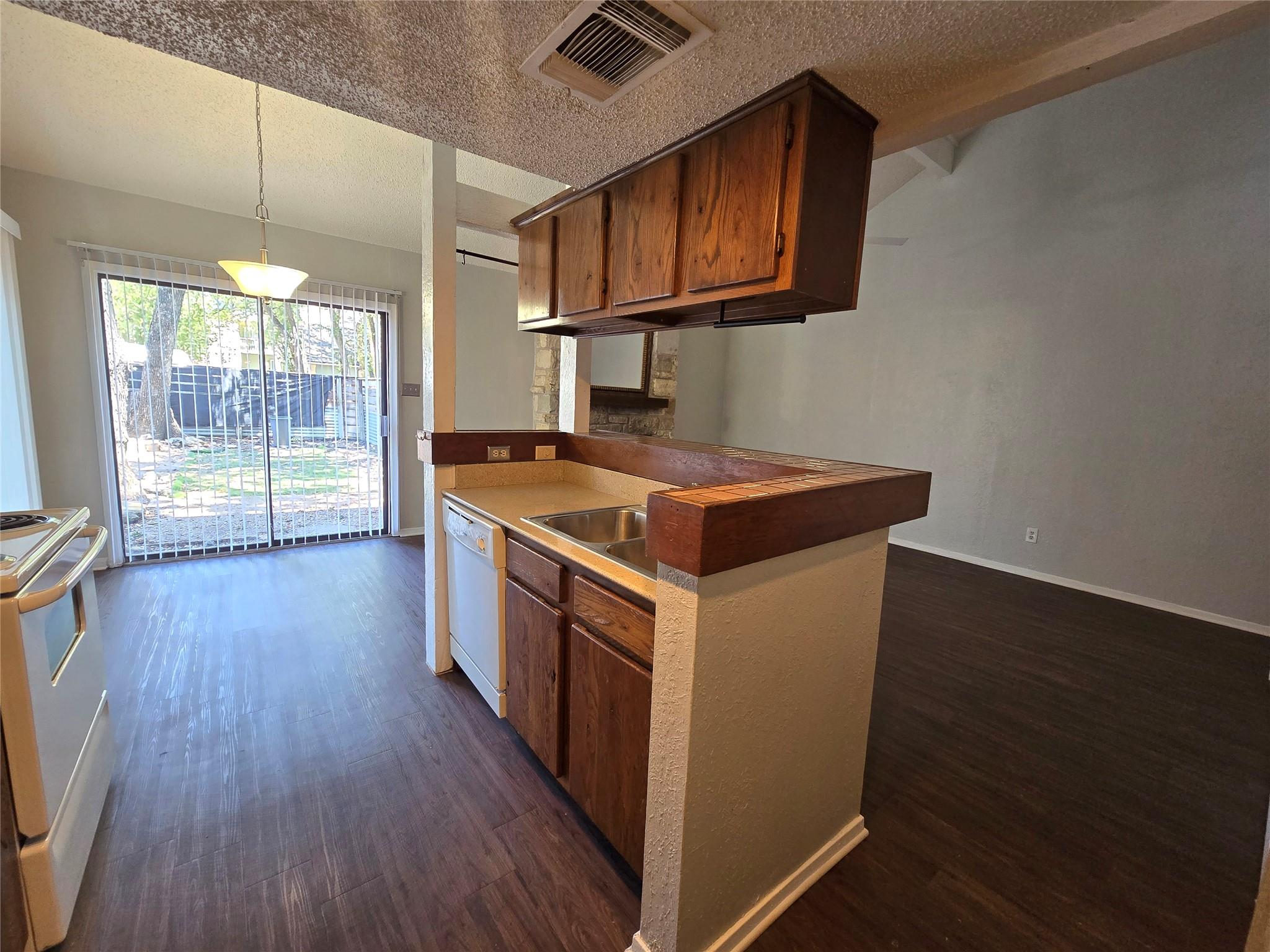 1713 Cinnamon Path #a Property Photo 9