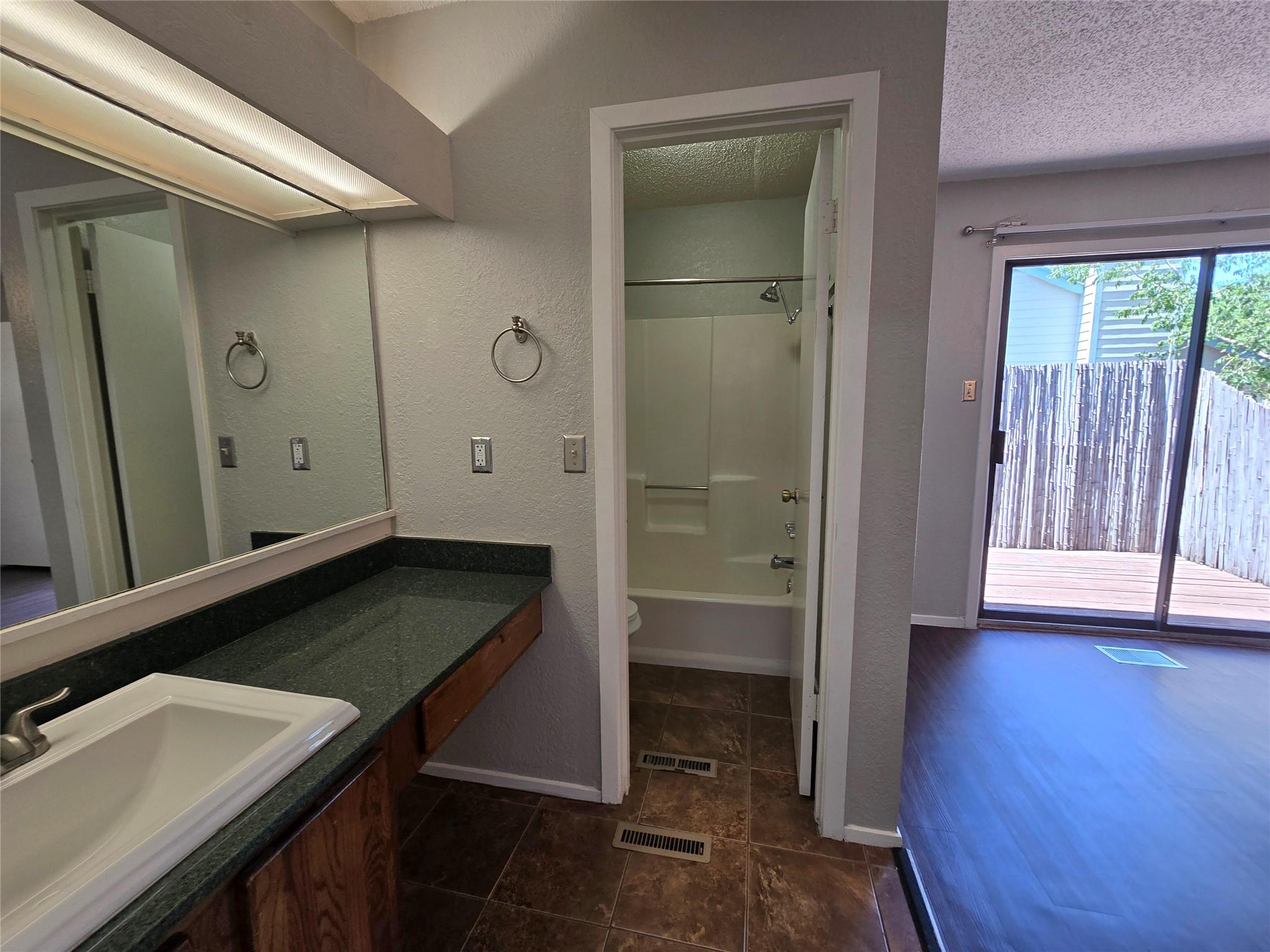 1713 Cinnamon Path #a Property Photo 32