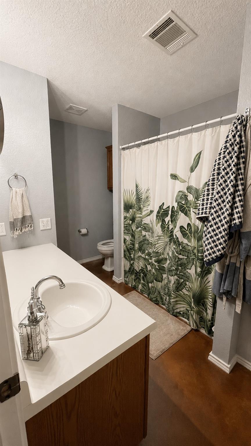 4510 Felicity Ln Property Photo 4